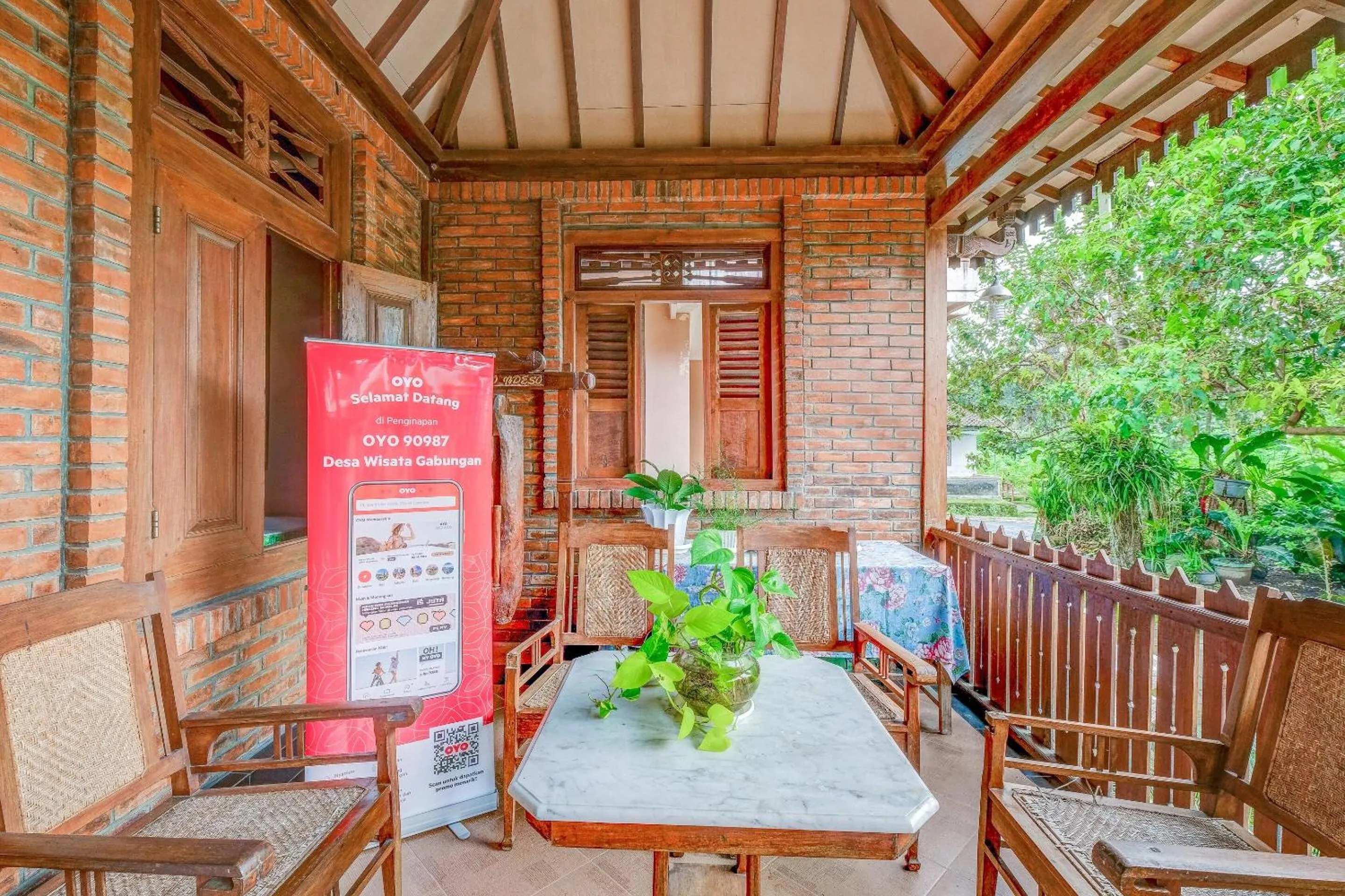 Lobby or reception in OYO Homes 90987 Desa Wisata Gabugan Syariah