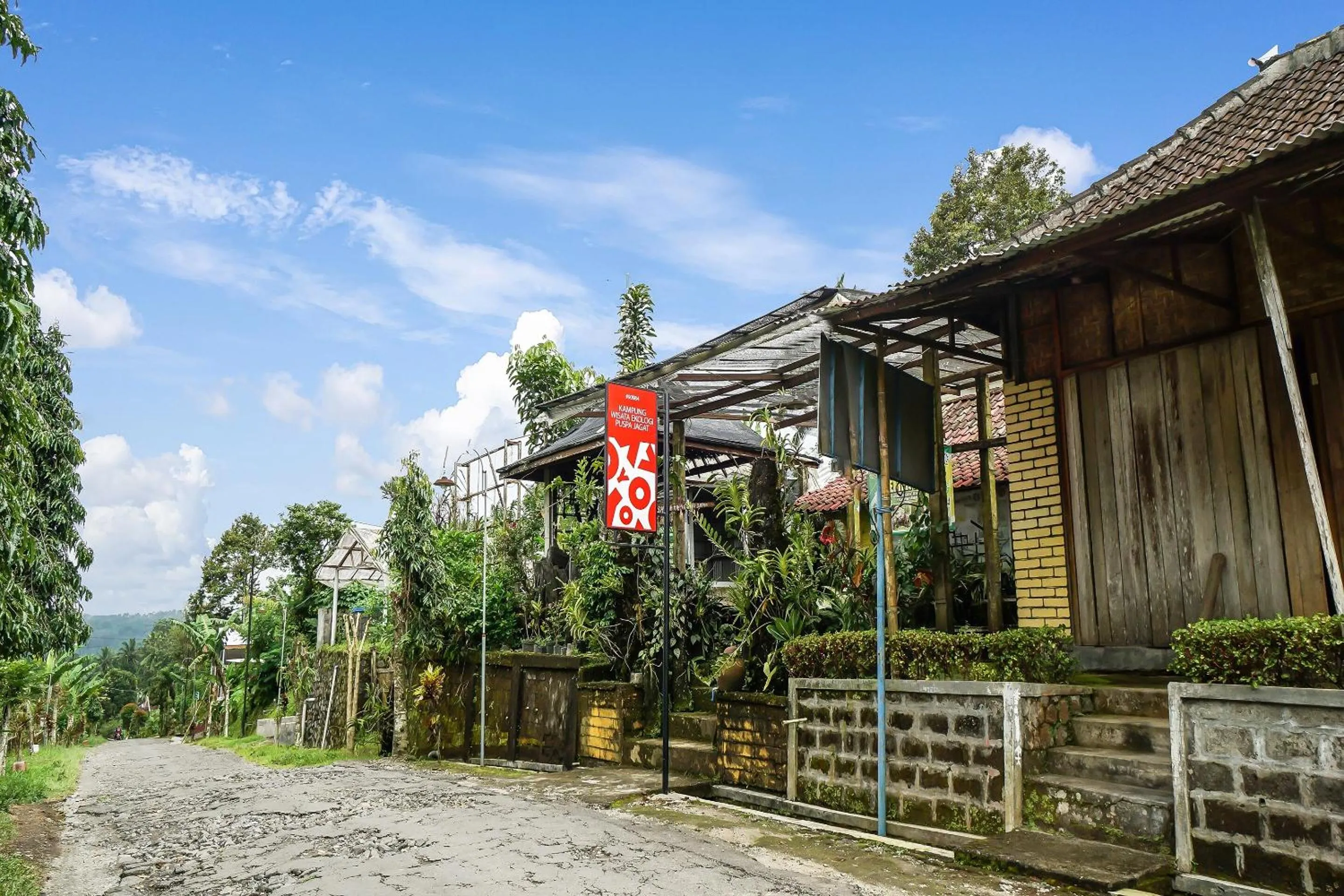Facade/entrance in Hotel O Kampung Wisata Ekologi Puspa JagadNearGunung Kelud