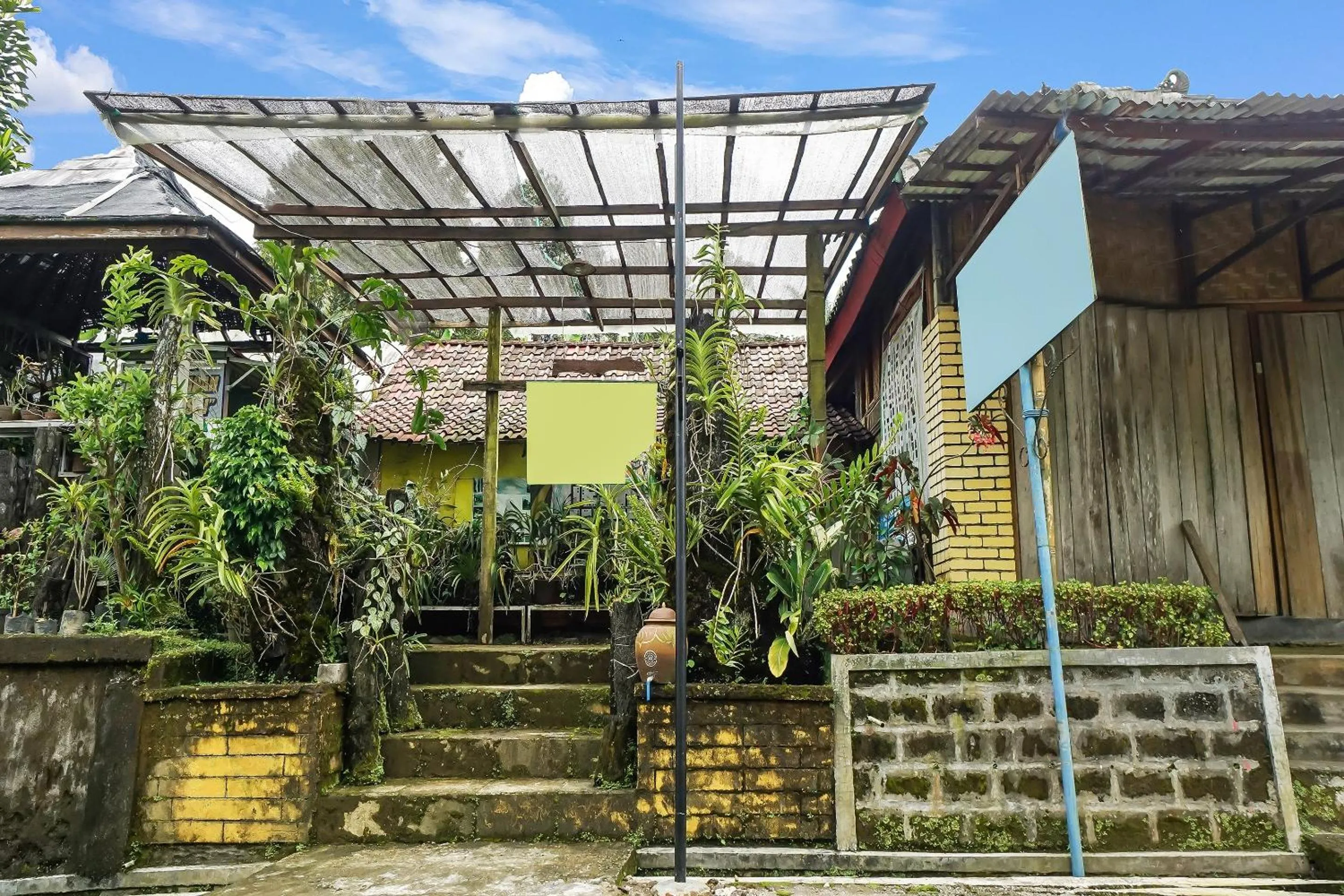 Facade/entrance in Hotel O Kampung Wisata Ekologi Puspa JagadNearGunung Kelud