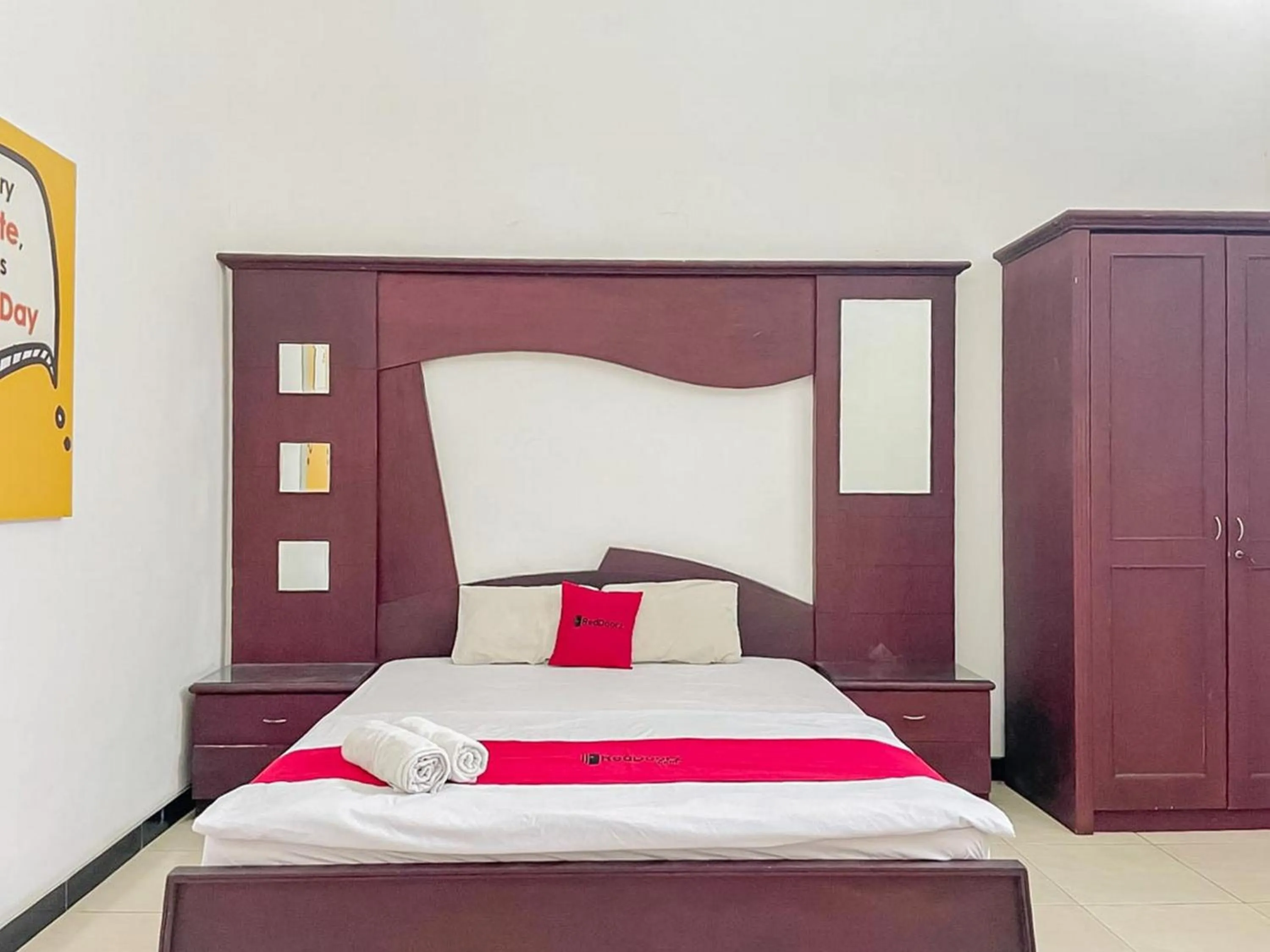 Bedroom, Bed in RedDoorz at LeDug Tretes