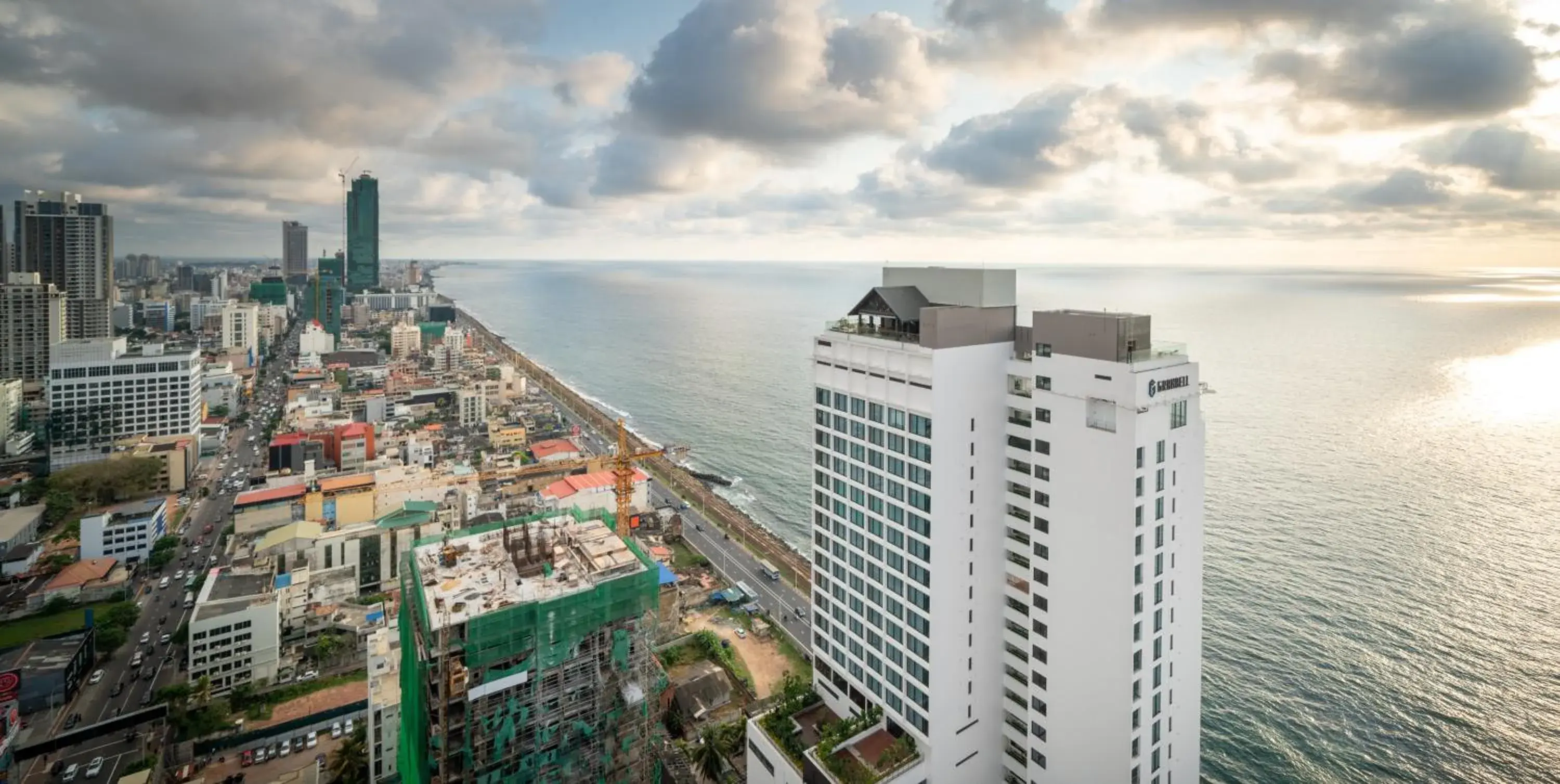 Facade/entrance in Granbell Hotel Colombo Facade/entrance in Granbell Hotel Colombo