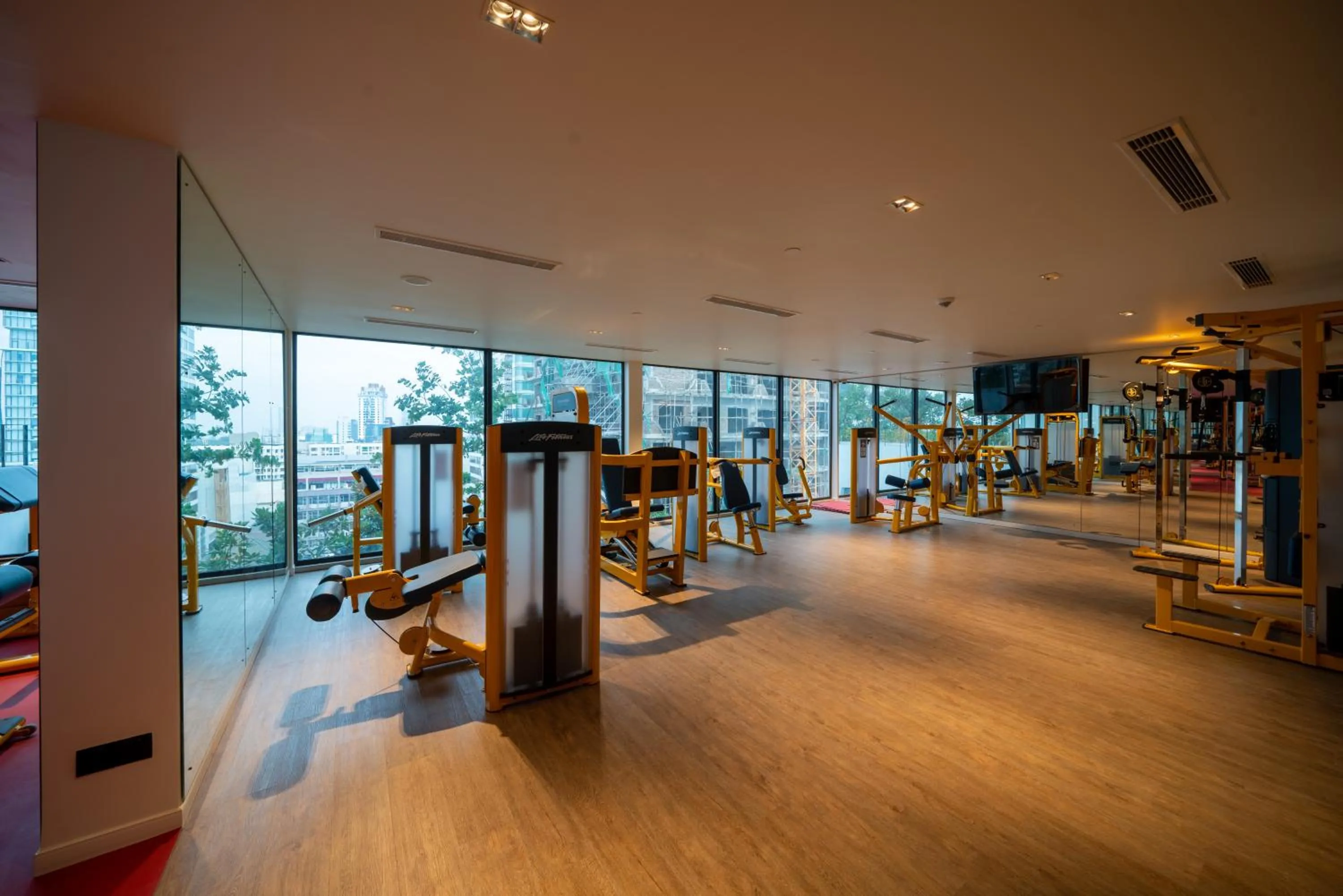 Fitness centre/facilities in Granbell Hotel Colombo