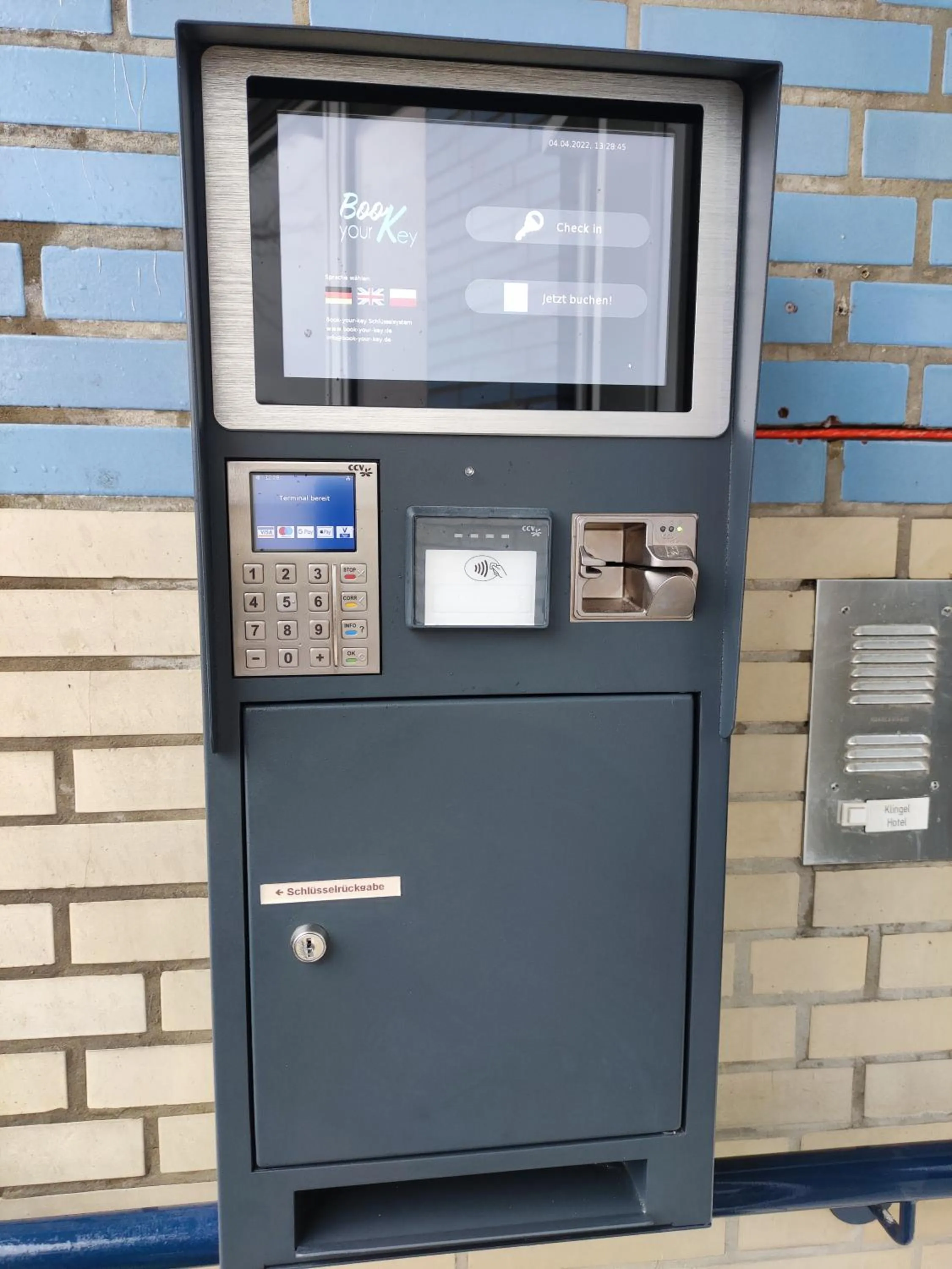 Property building in Gästehaus am Bahnhof, Self-Check-In