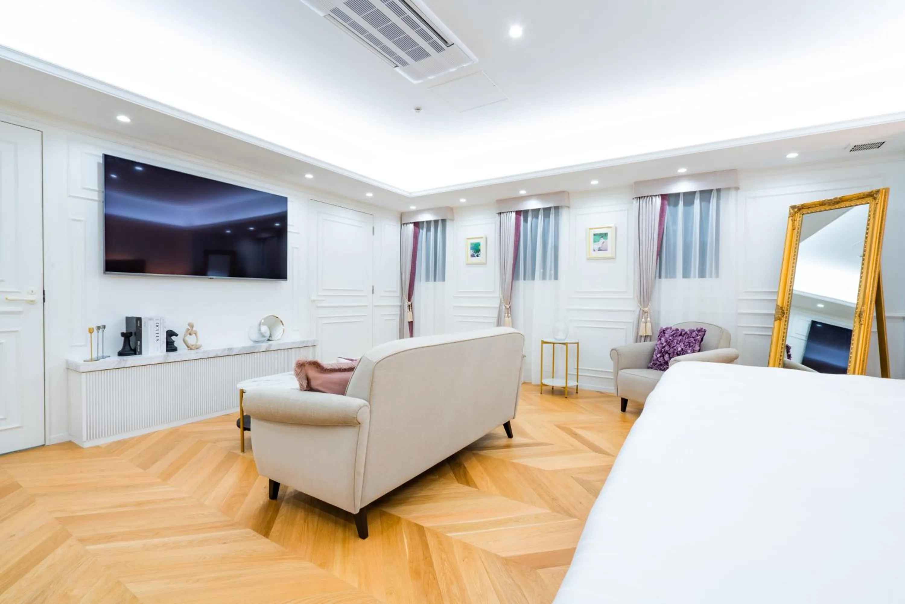 TV and multimedia in Randor Hotel Hiroshima Prestige