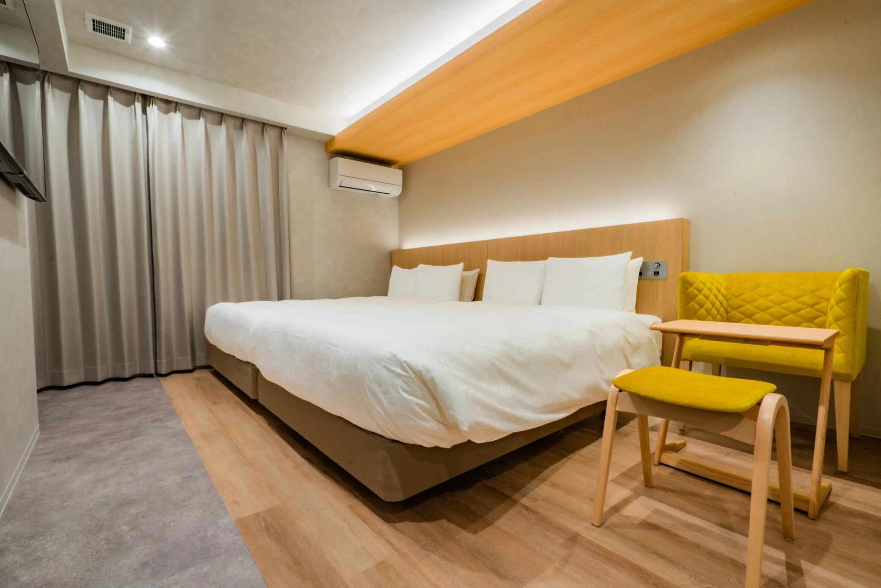 Bed in Randor Hotel Hiroshima Prestige