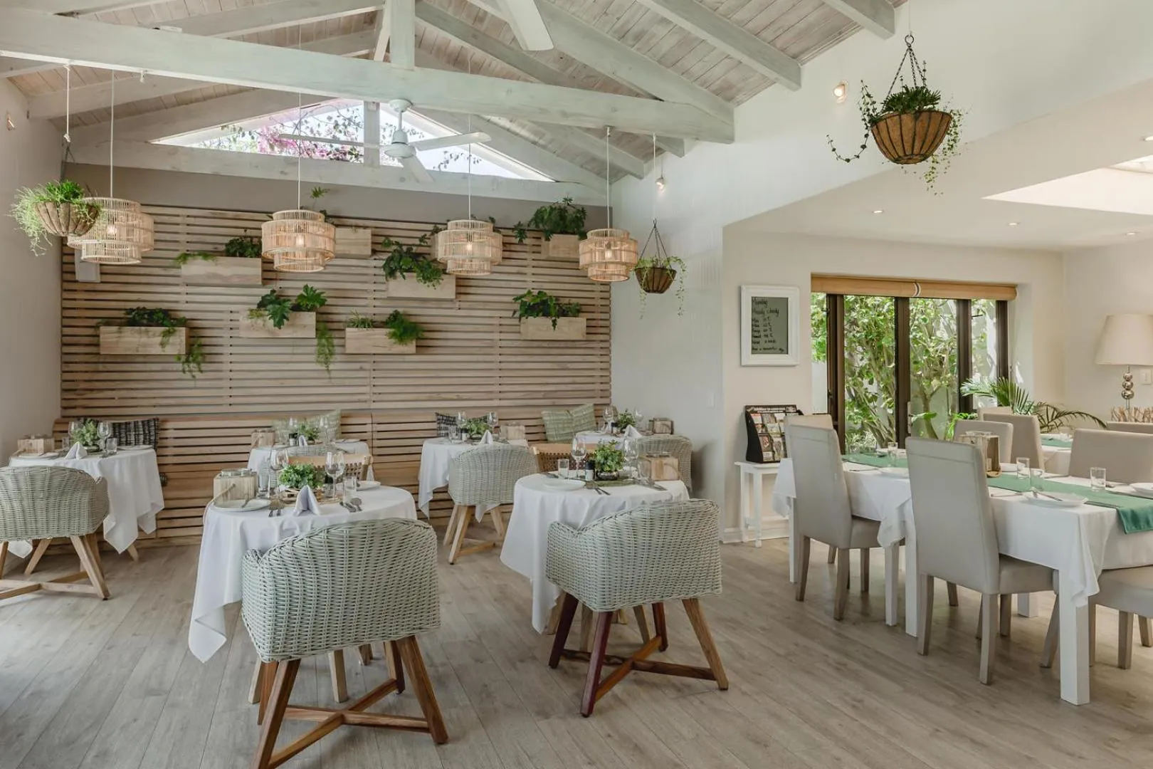 Dining area in The Cottage Pie Guest House