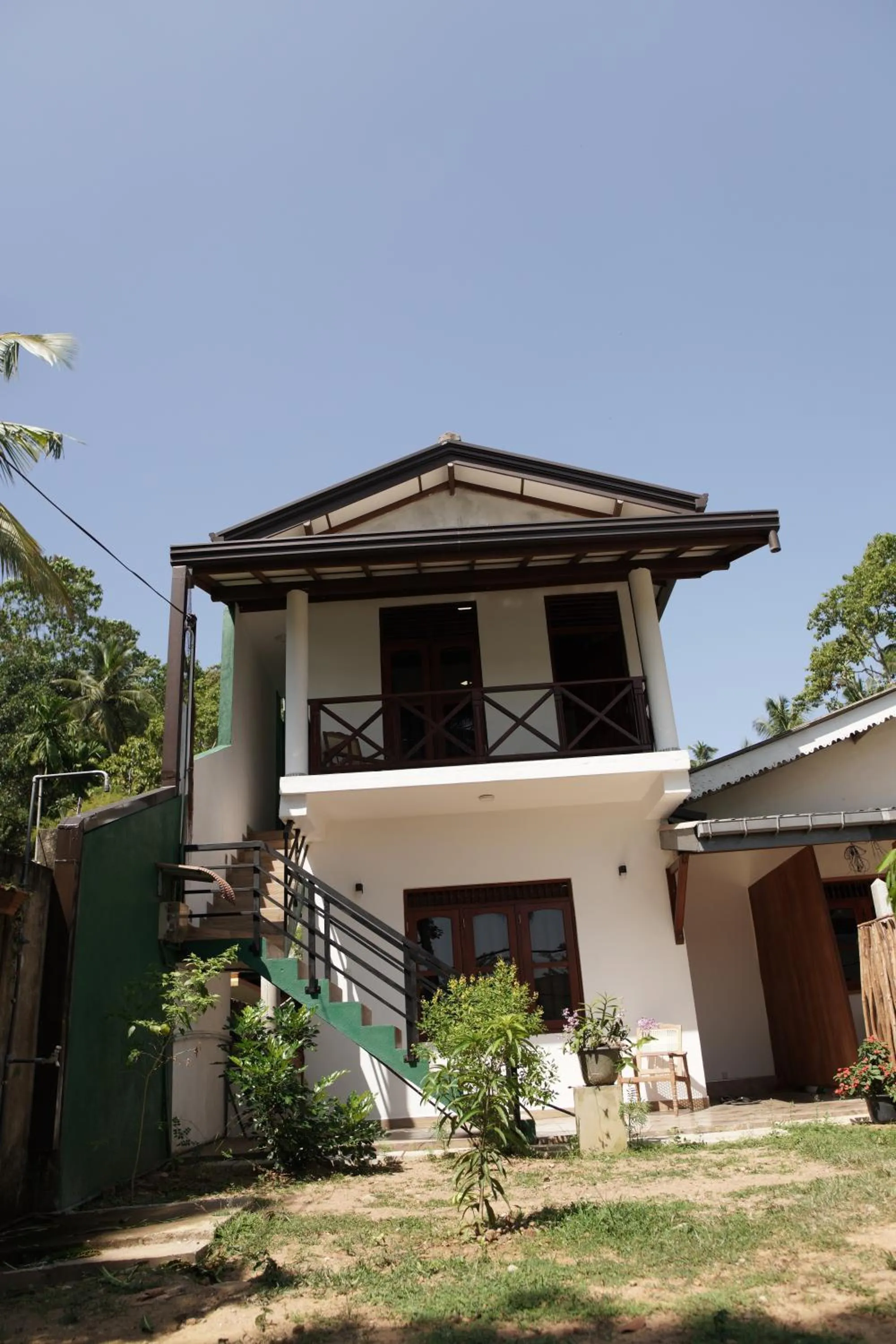 Property building in Surf Nest Hiriketiya