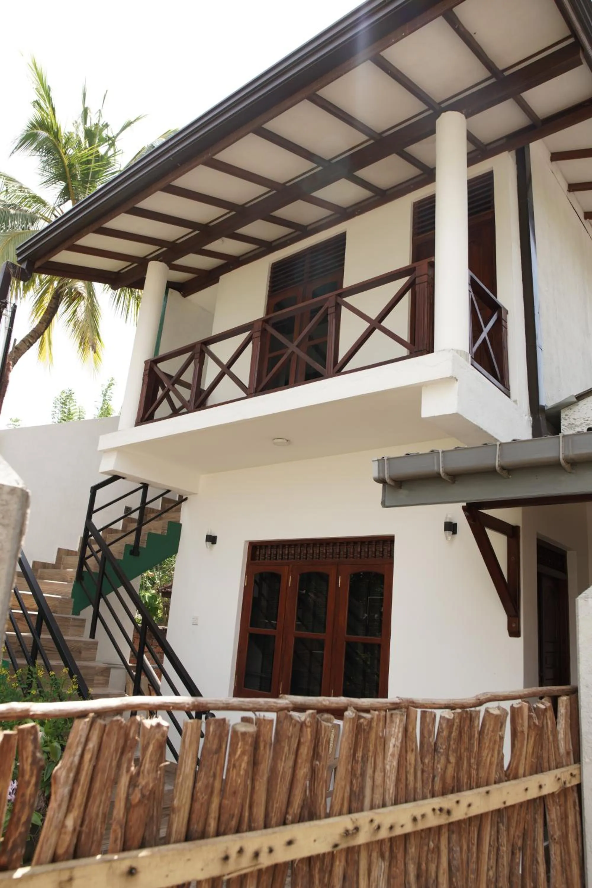 Property building in Surf Nest Hiriketiya