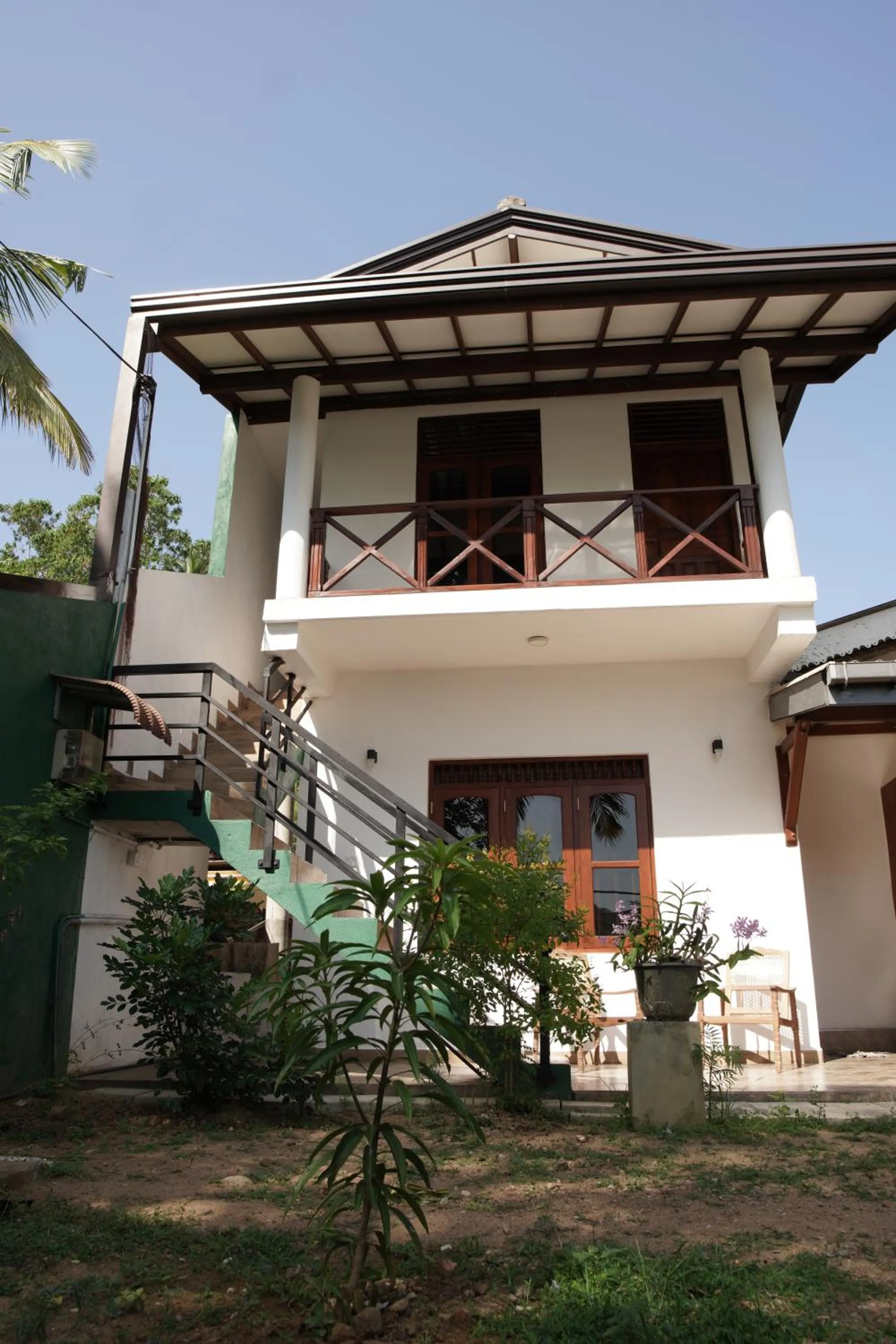 Property building in Surf Nest Hiriketiya