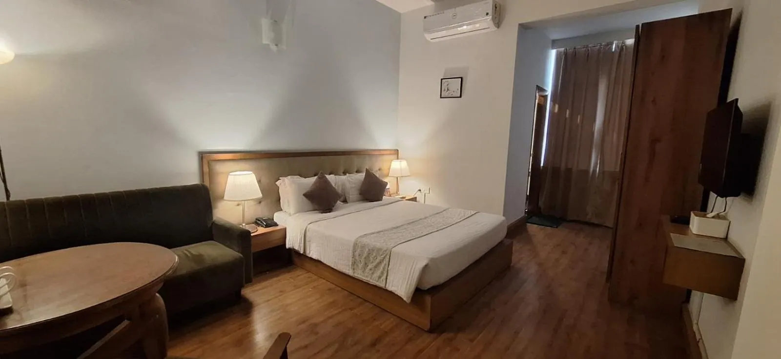 Bed in Hotel Tragopan