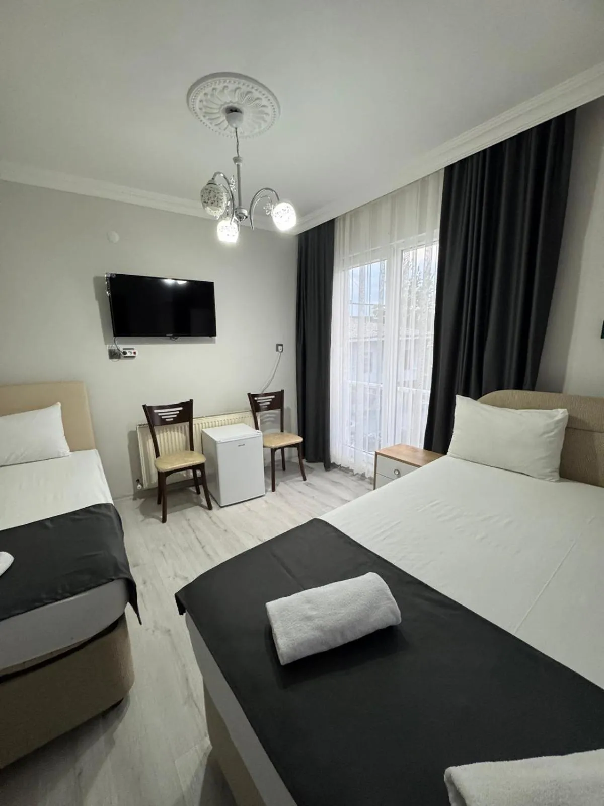 Bed in Ali's Pension ada alis