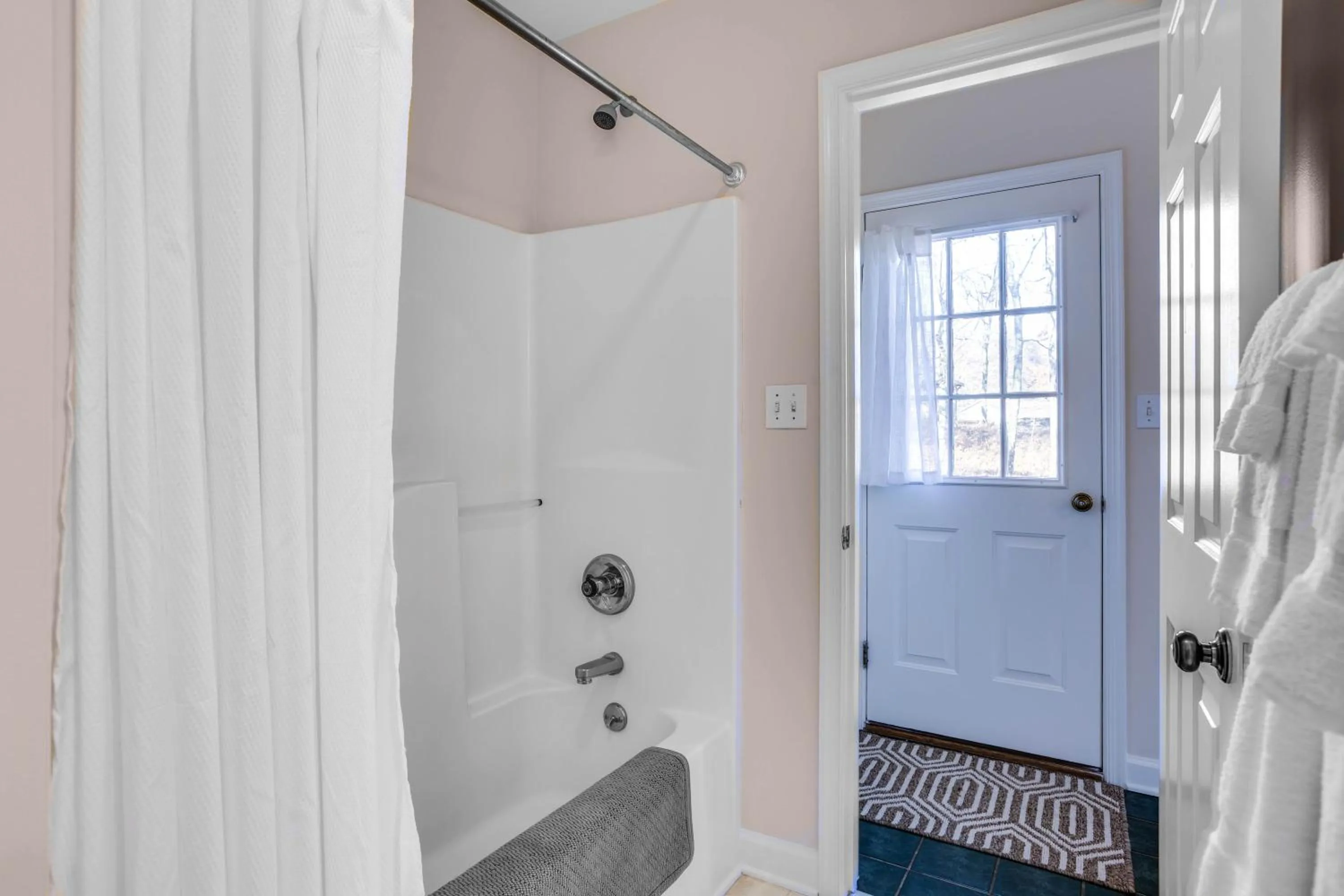 Love Ridge Mountain Lodging