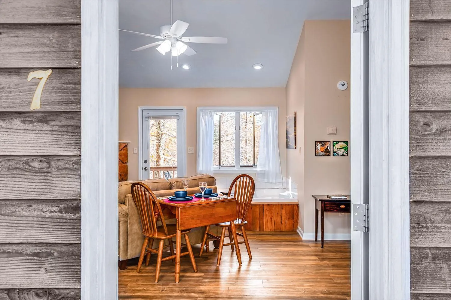 Love Ridge Mountain Lodging