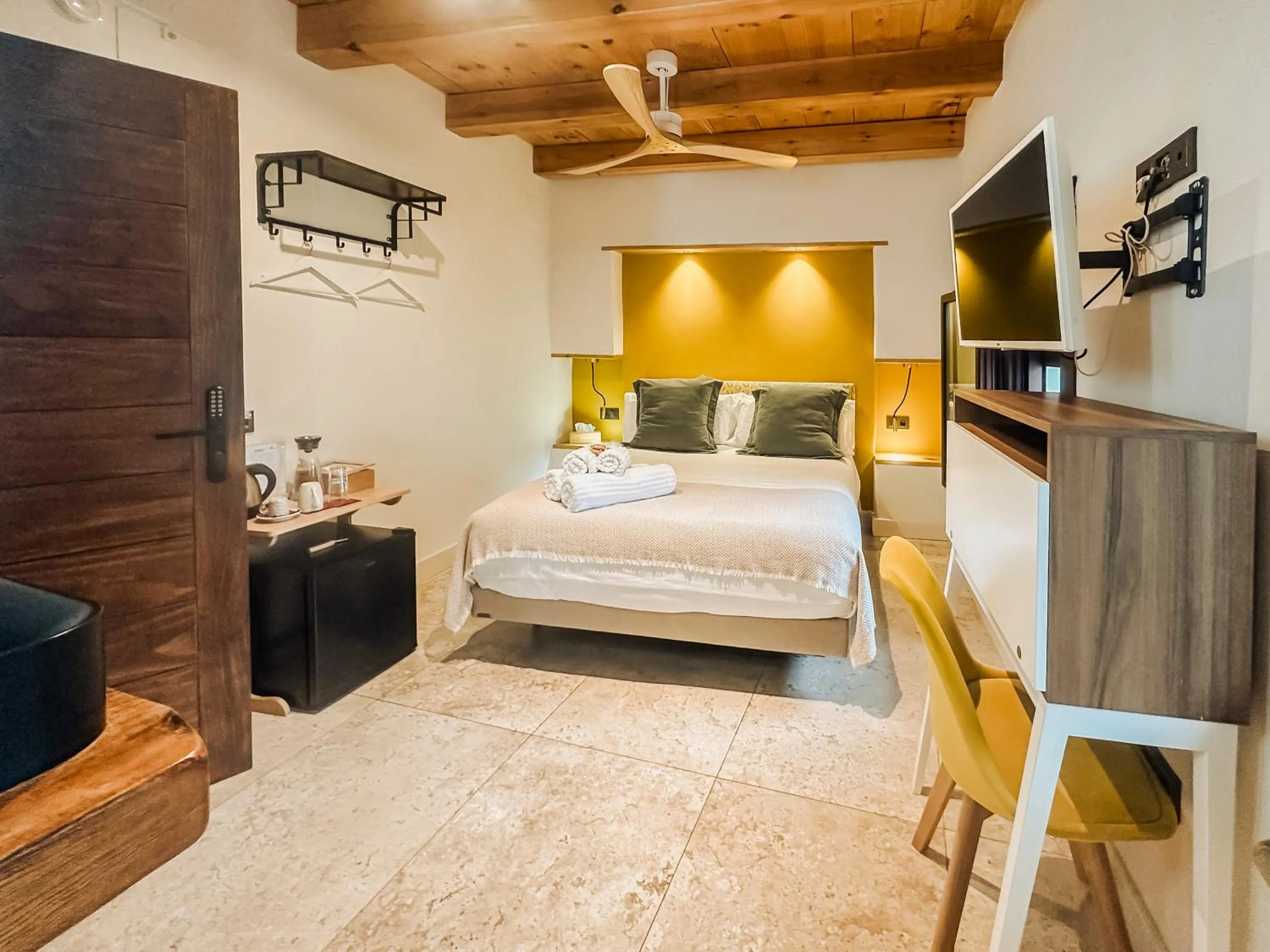 Bed in Hotel Boutique Poeta Jorge Manrique