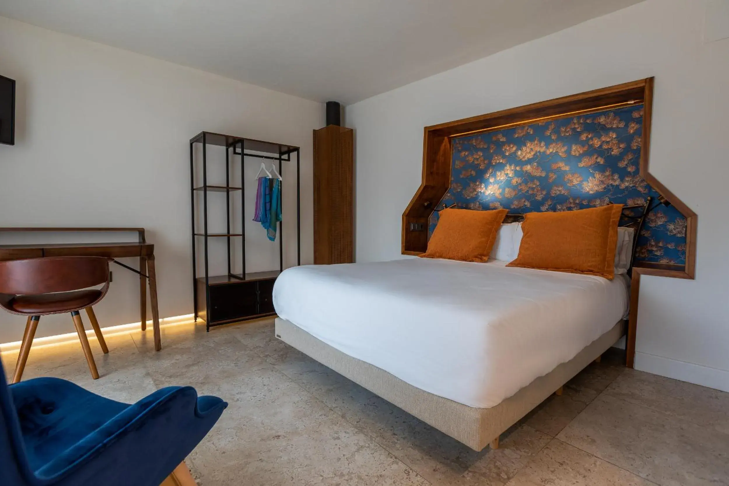 Superior Double Room with Terrace and Mountain View in Hotel Poeta Jorge Manrique Superior Double Room with Terrace and Mountain View in Hotel Poeta Jorge Manrique