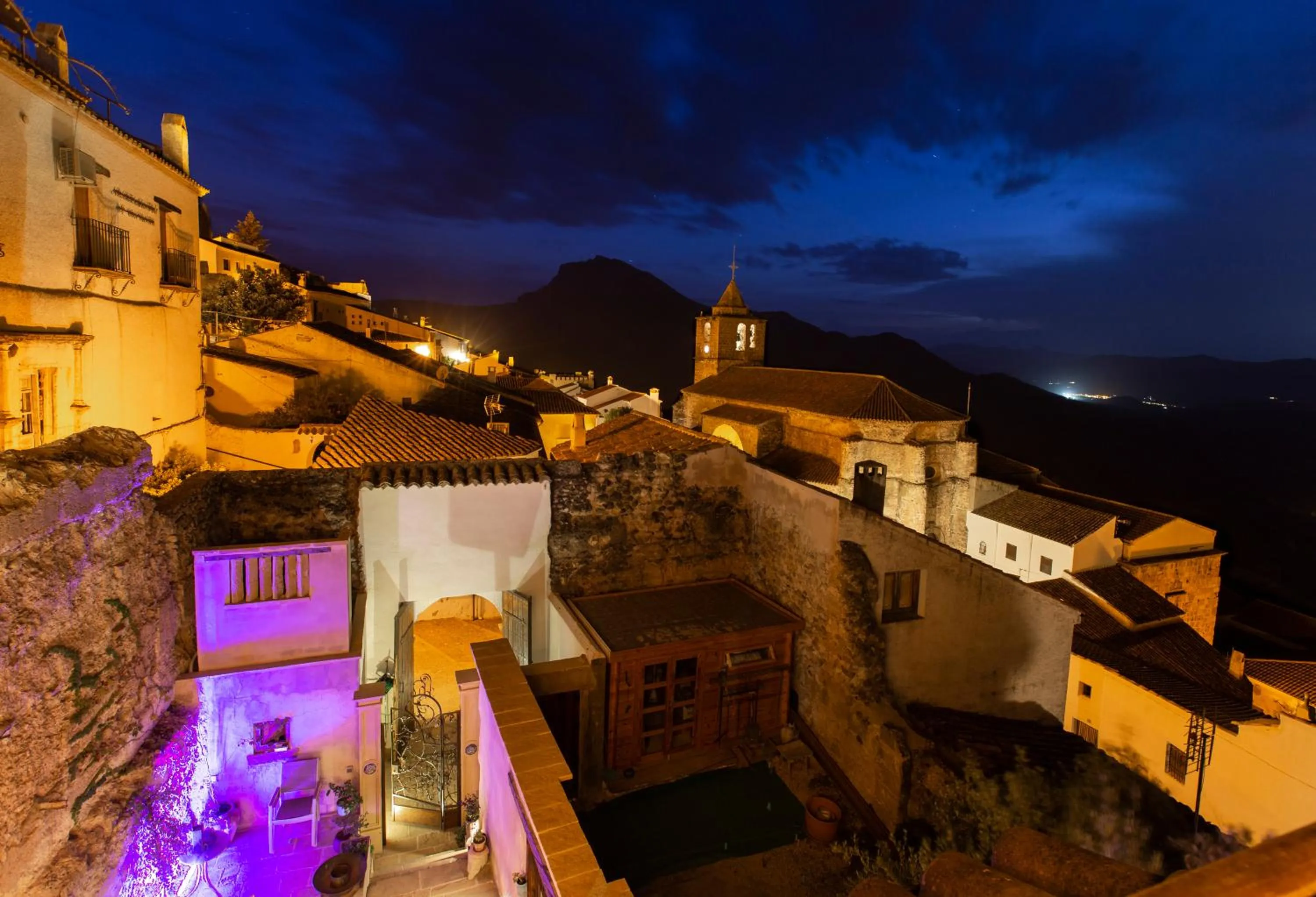 Property building in Hotel Poeta Jorge Manrique