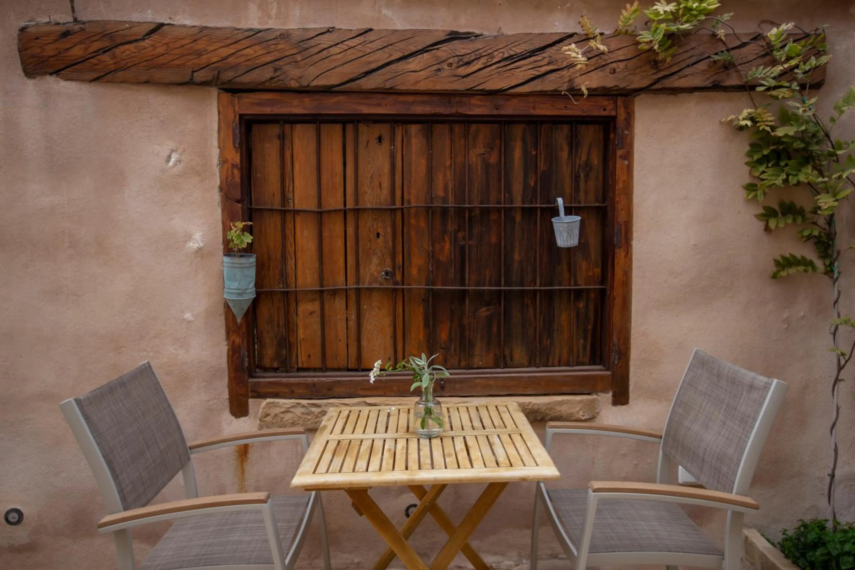 Patio in Hotel Poeta Jorge Manrique