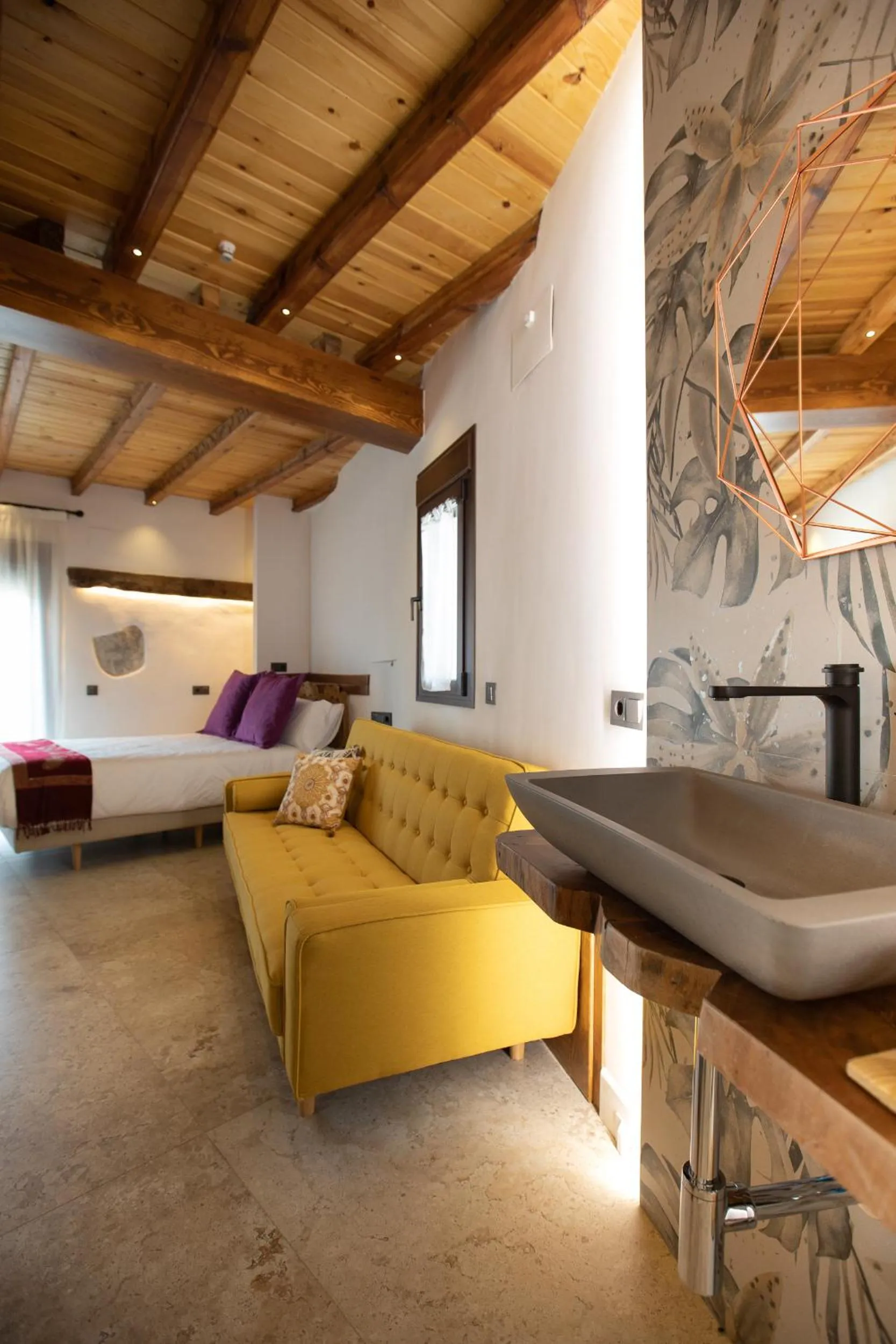 Photo of the whole room in Hotel Poeta Jorge Manrique