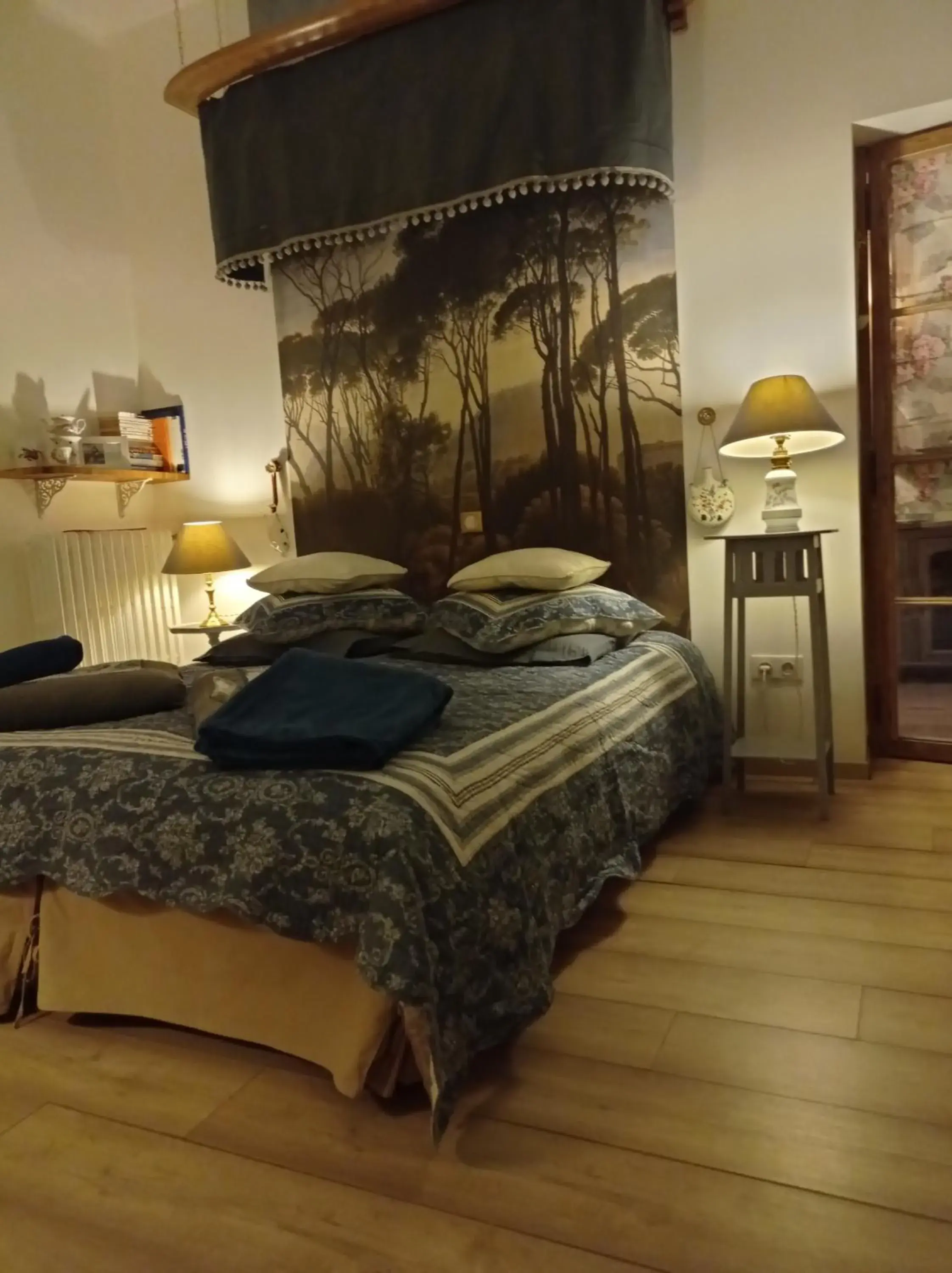 Double or Twin Room with Private Bathroom - single occupancy in Le Château de Roquebère Double or Twin Room with Private Bathroom - single occupancy in Le Château de Roquebère