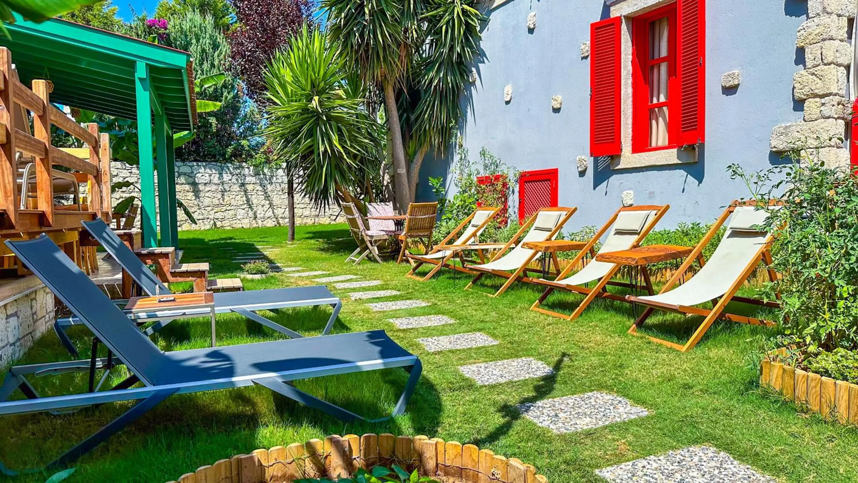 Property building in Banana Alaçatı Food & Stay - Adults Only