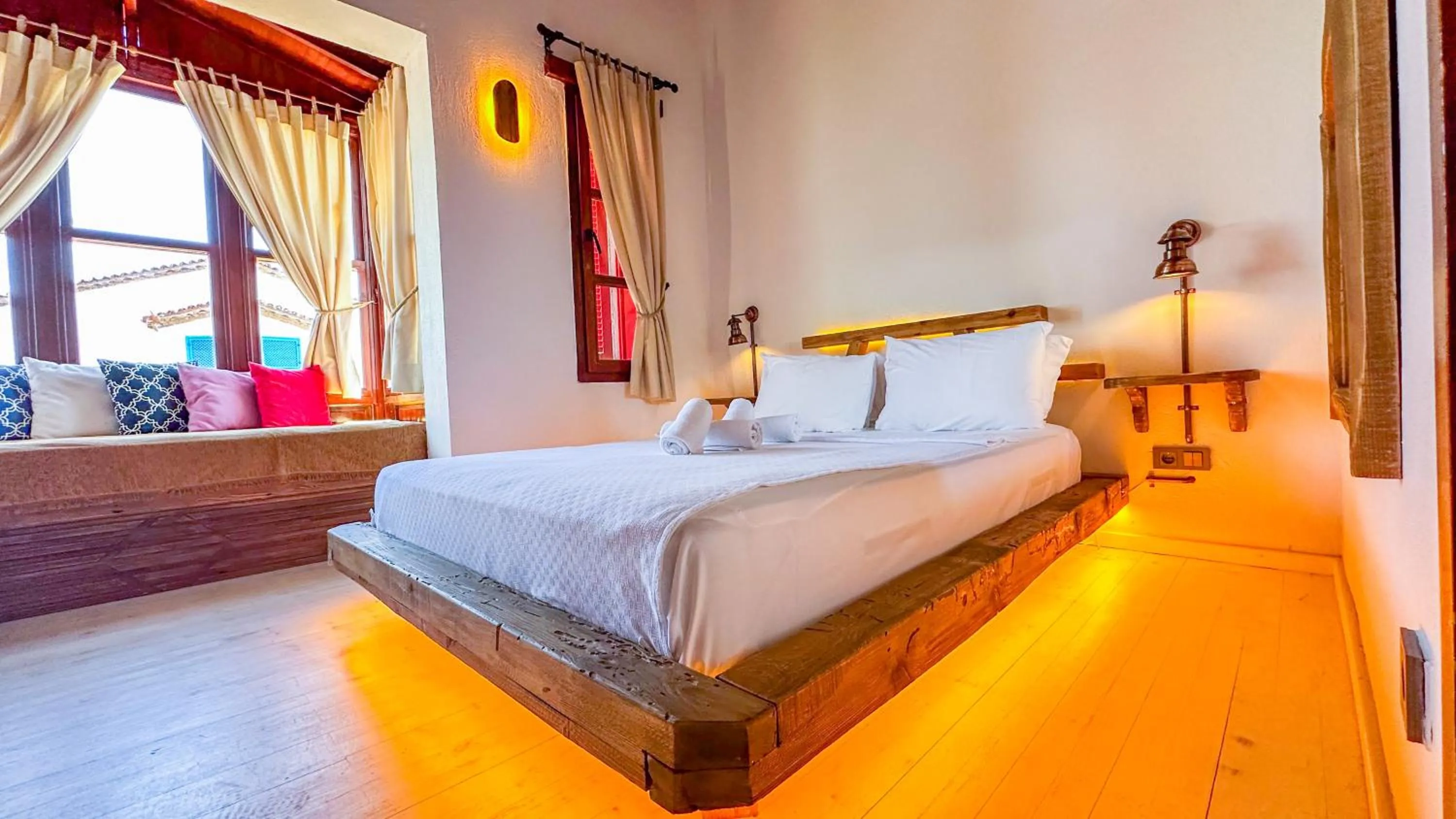 Photo of the whole room in Banana Alaçatı Food & Stay - Adults Only