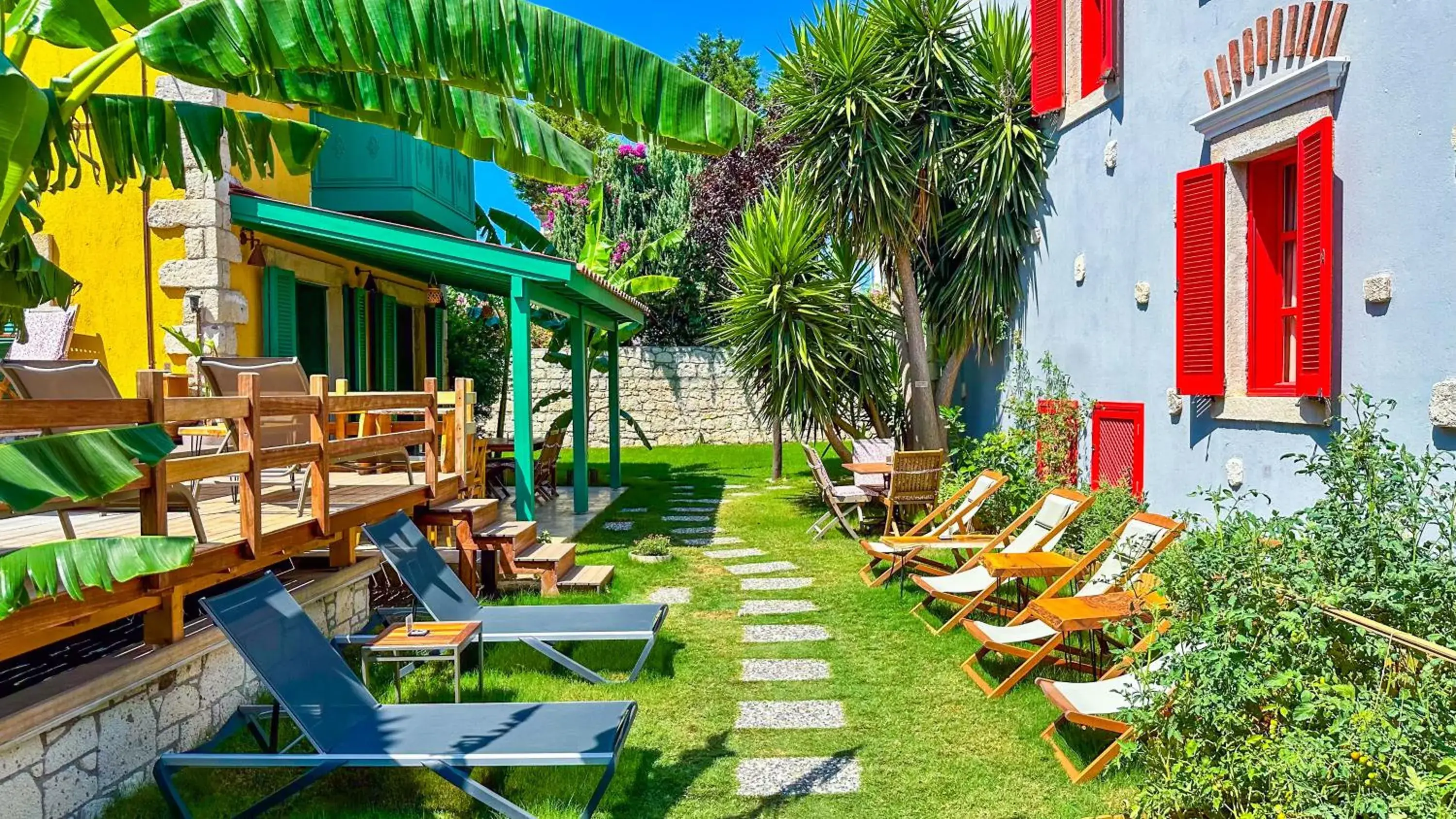 Property building in Banana Alaçatı Food & Stay - Adults Only Property building in Banana Alaçatı Food & Stay - Adults Only