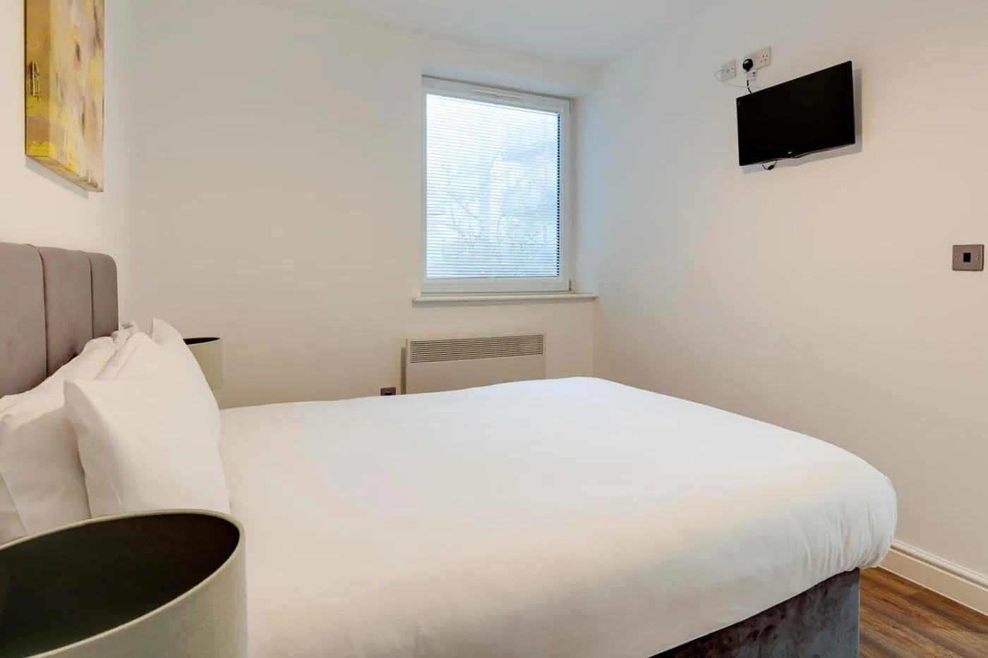 Bedroom, Bed in Charles Hope Swindon