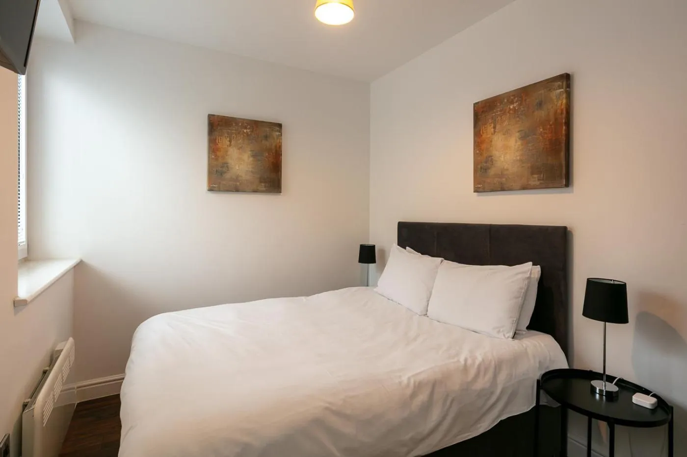 Bedroom, Bed in Charles Hope Swindon