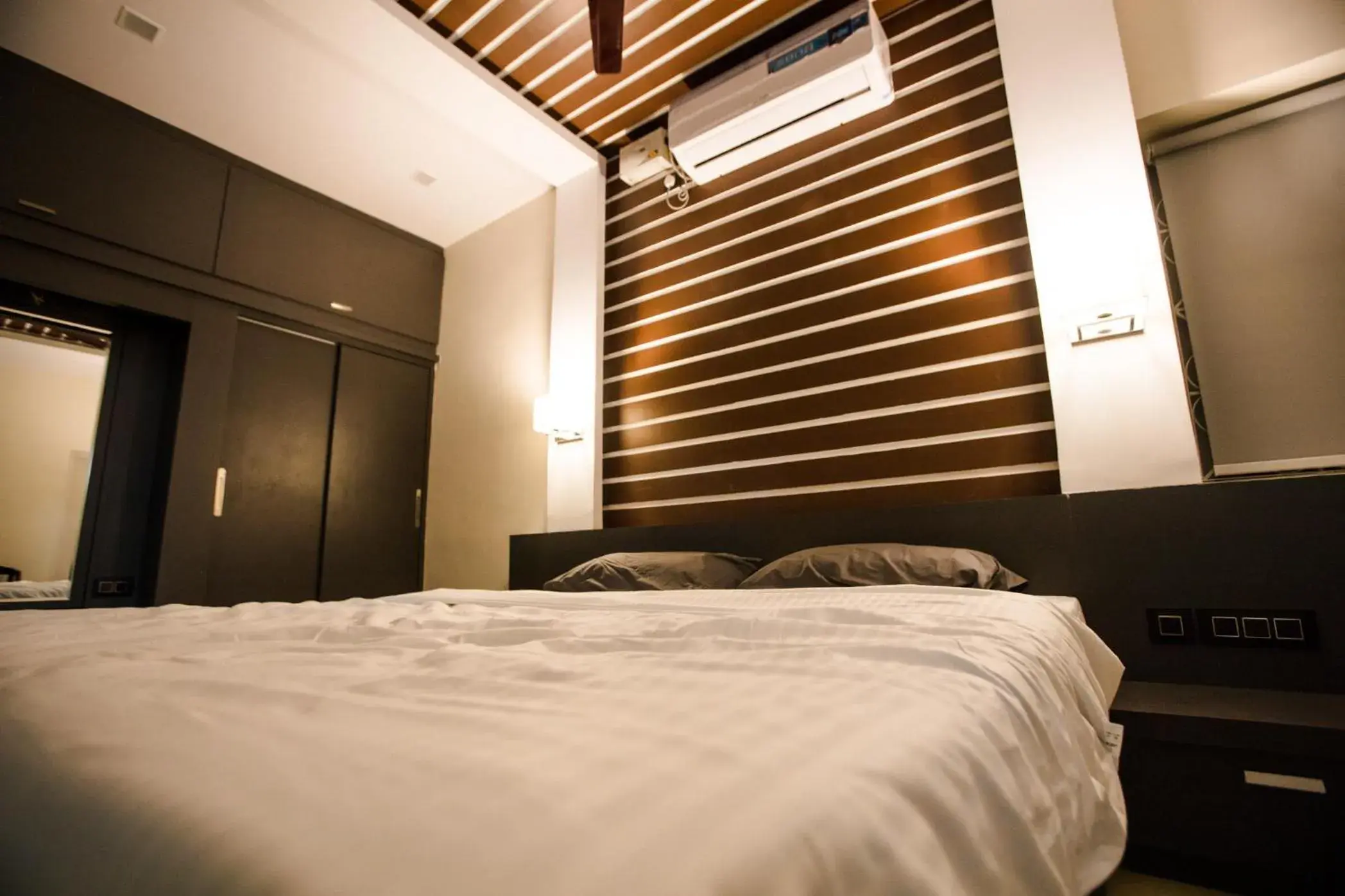 Bed in MUSHROOMS Bed in MUSHROOMS