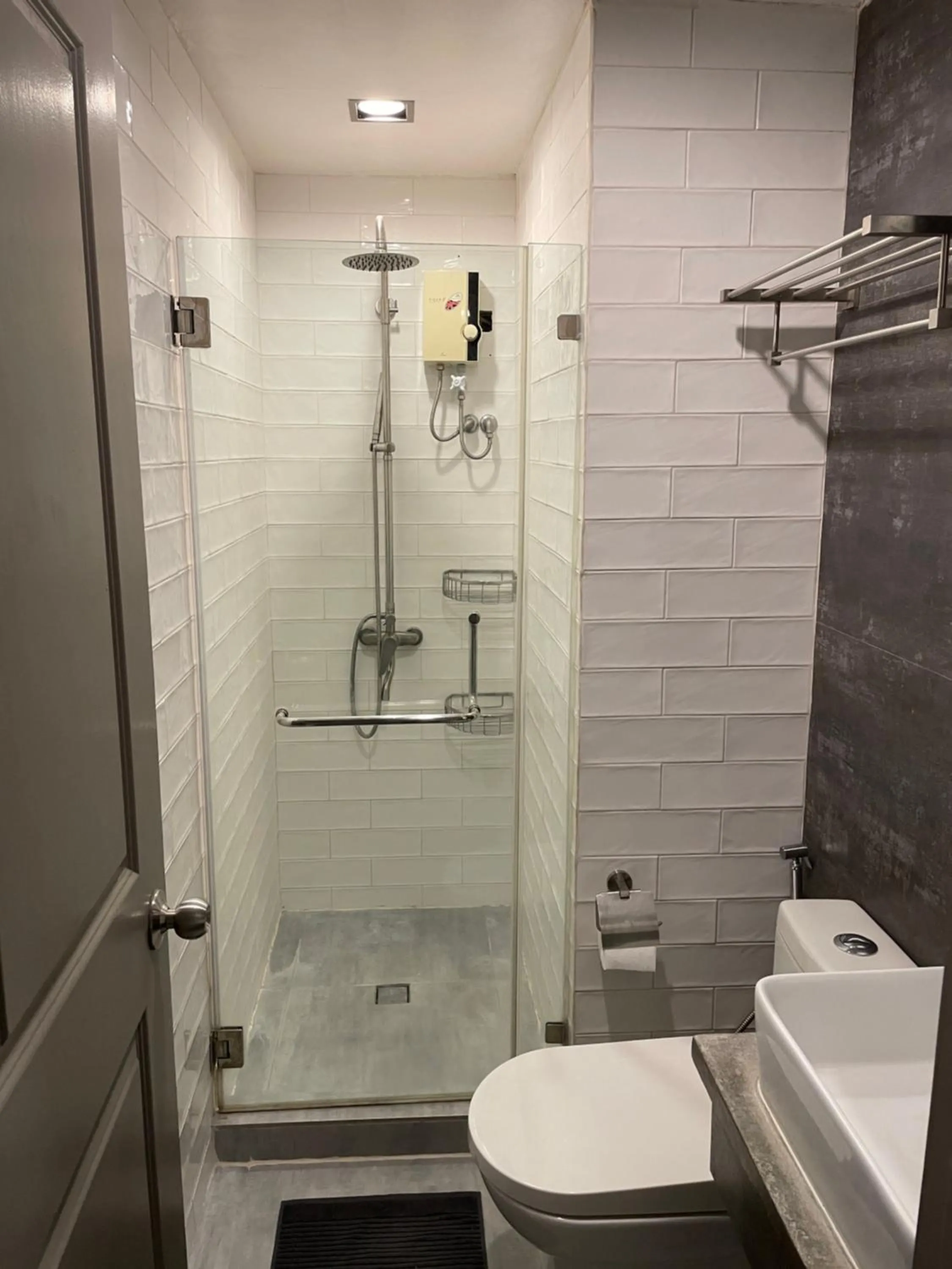Bathroom in CRIB 253 Subic Bay