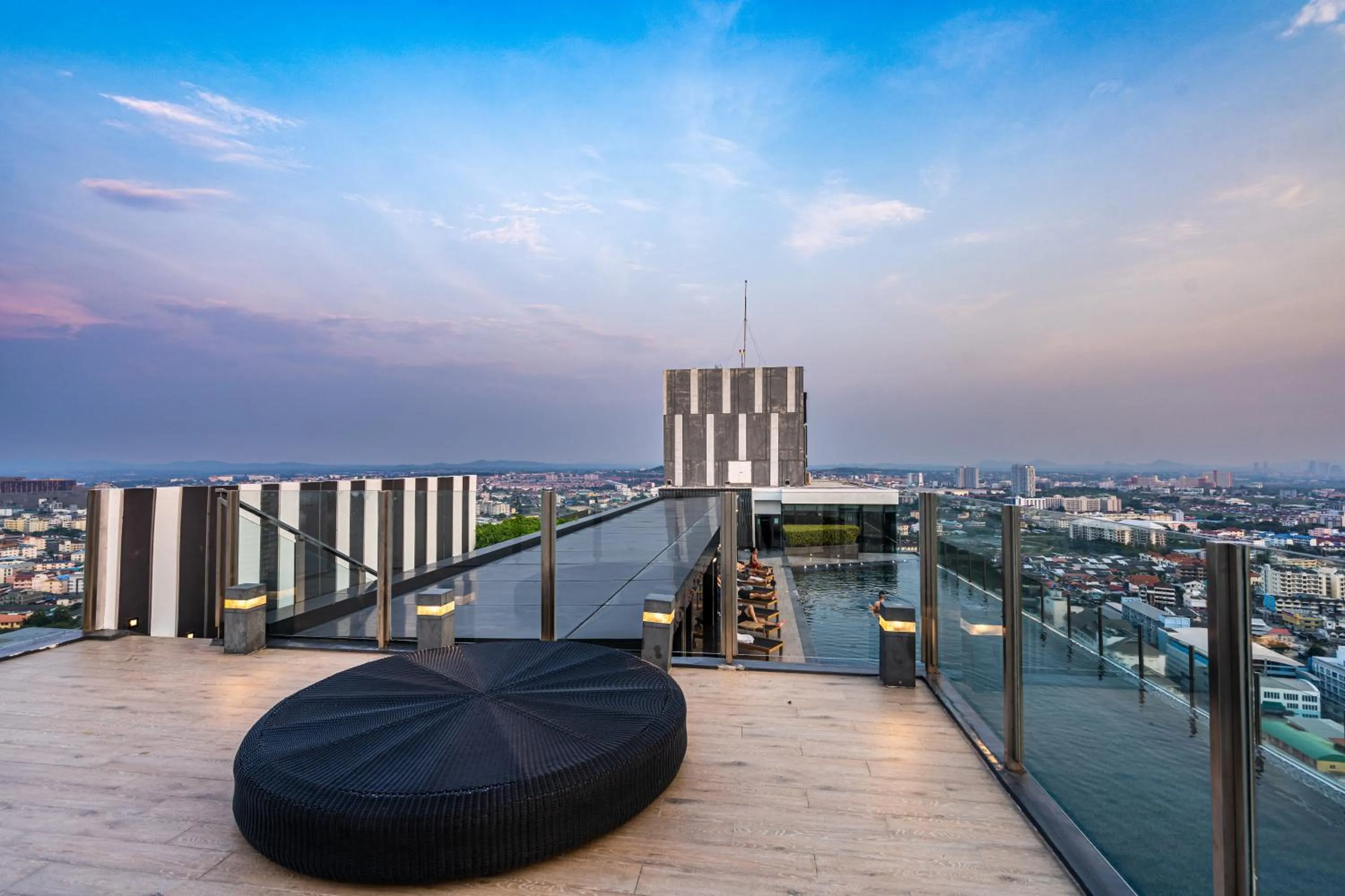 Sea view in The Base Pattaya by Nami