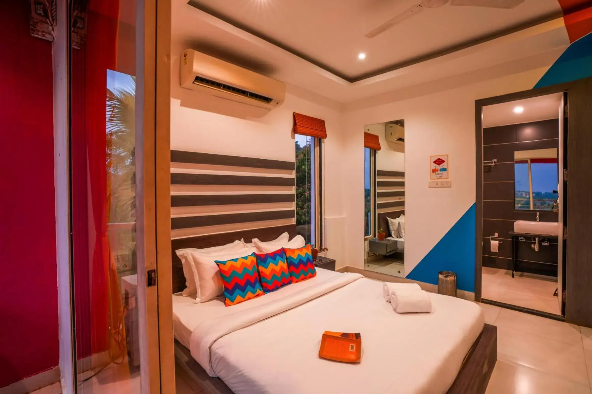 Bedroom, Bed in goSTOPS Goa, Baga Bedroom, Bed in goSTOPS Goa, Baga