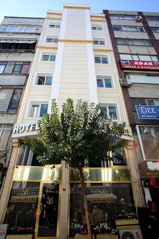 Metrolux Hotel