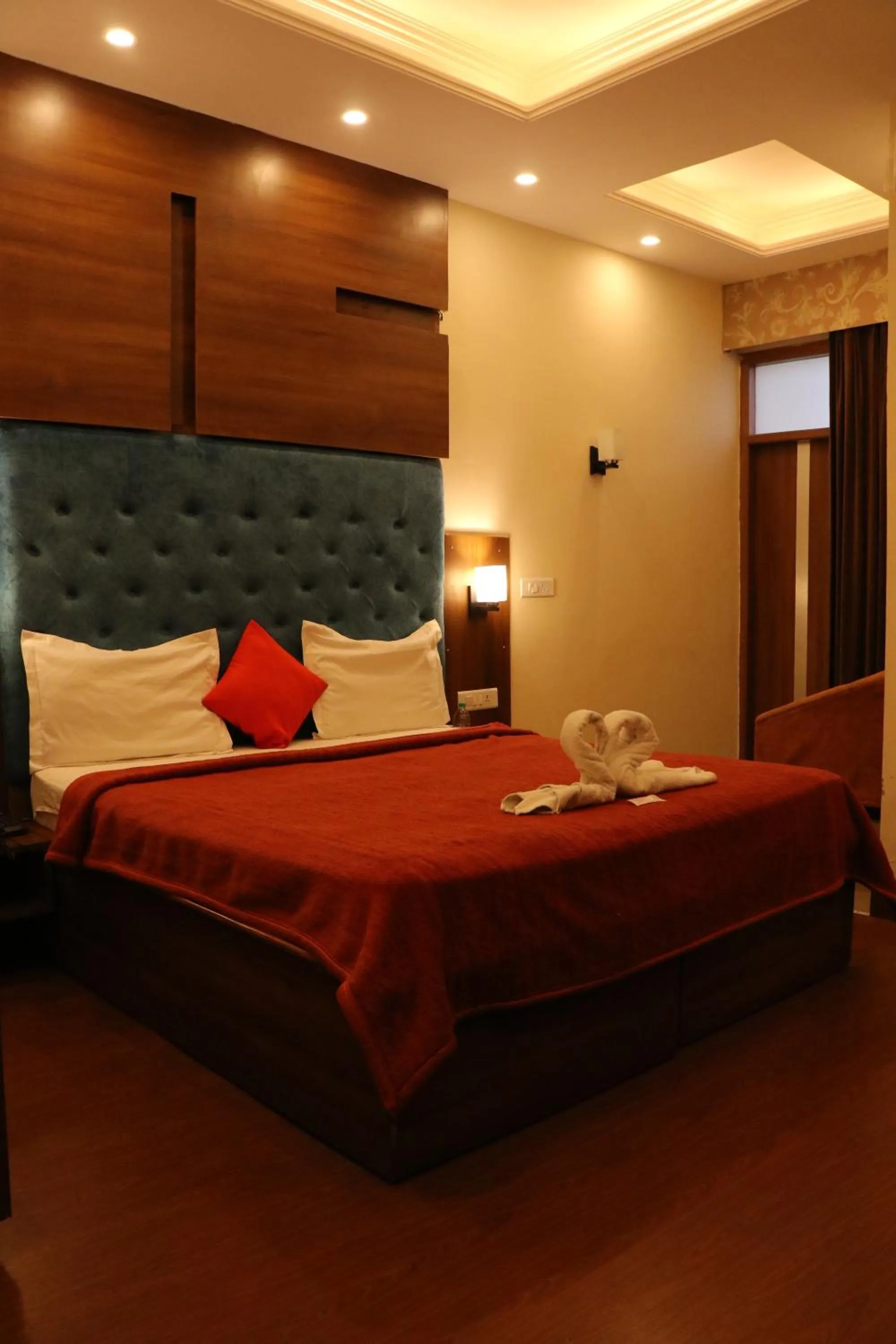 Photo of the whole room in Hotel Pushap Palace