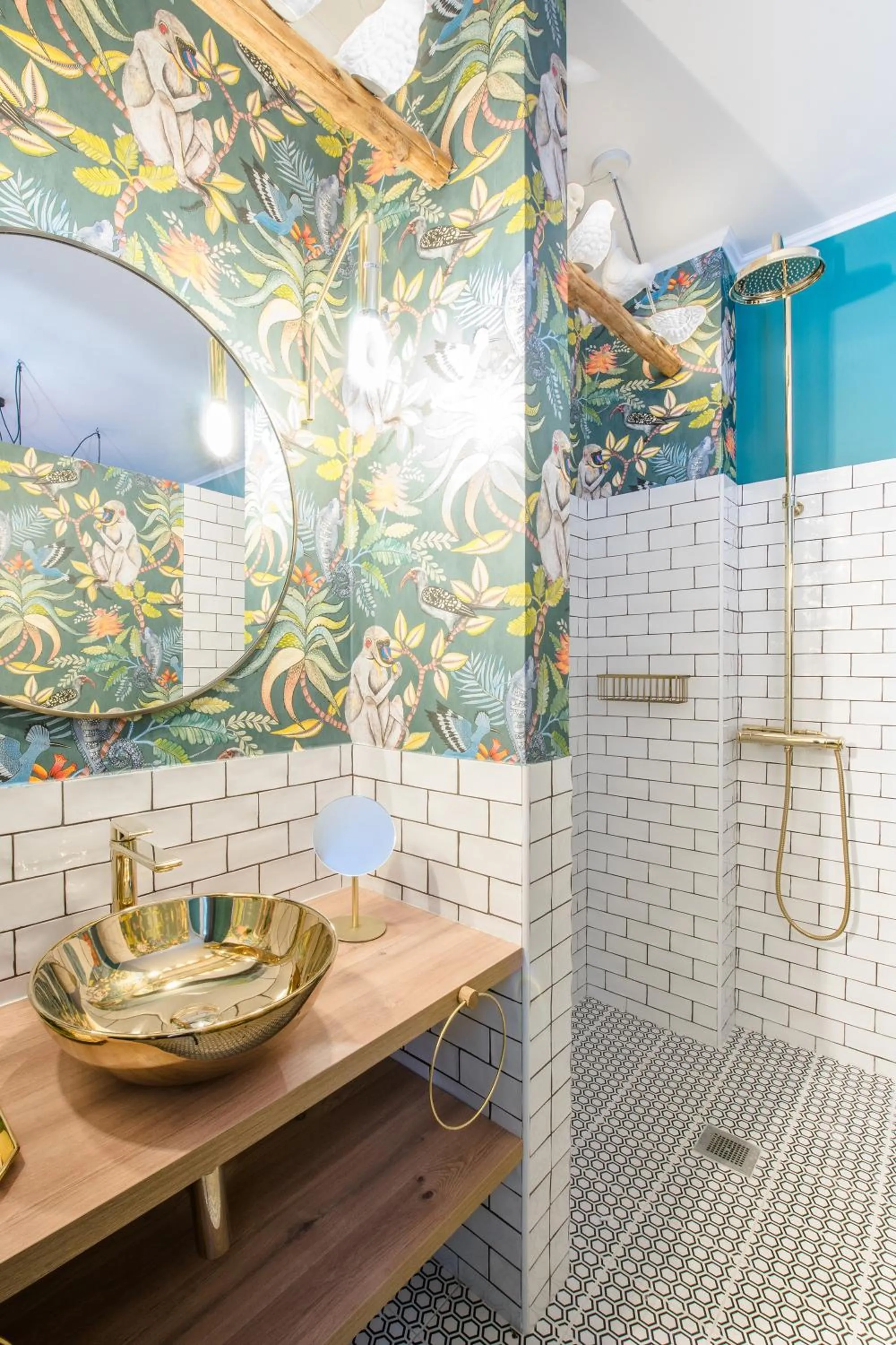 Bathroom in The Charming Trocadero Eiffel Tower