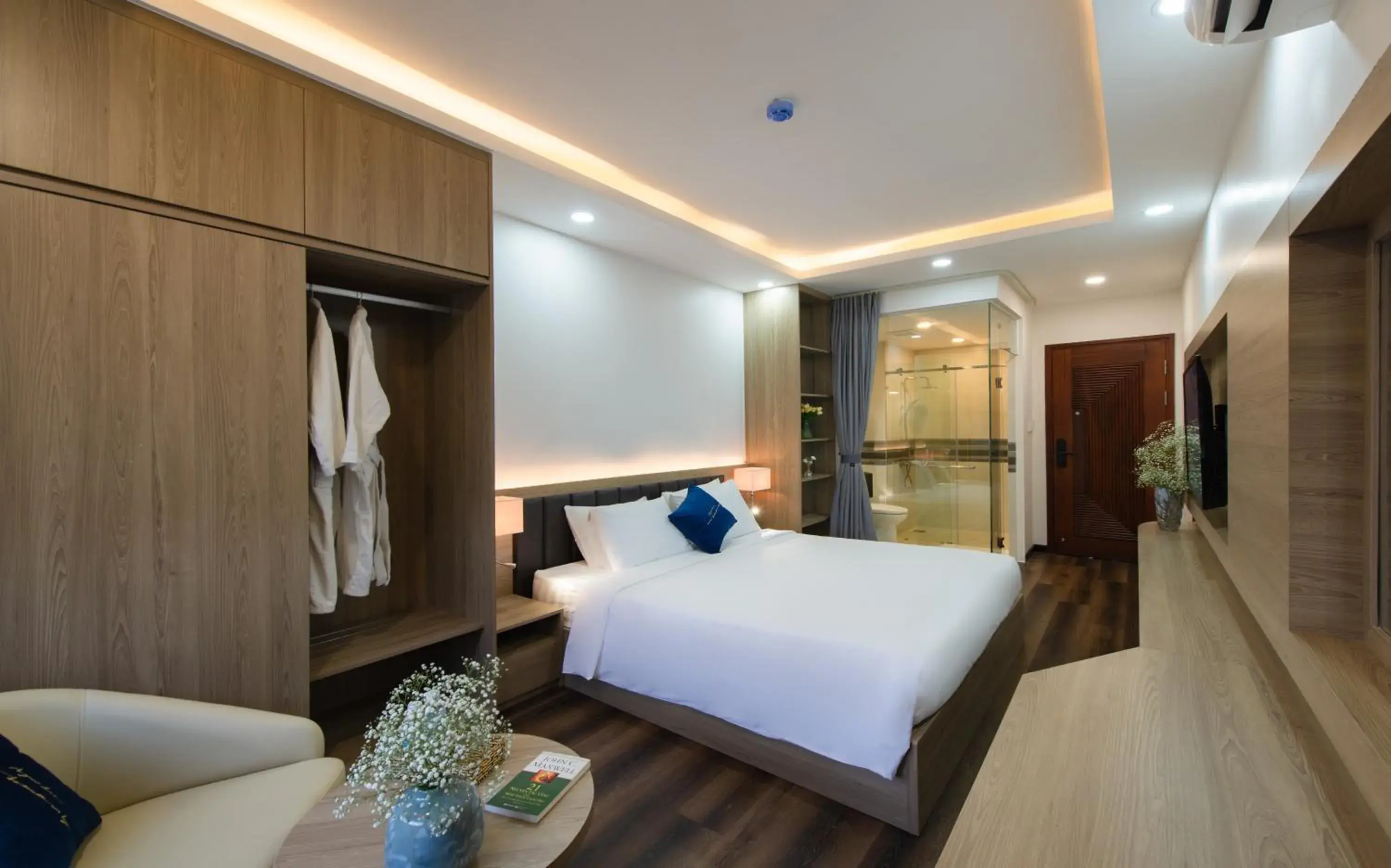 Coffee/tea facilities, Bed in Holi Anna Coffee/tea facilities, Bed in Holi Anna