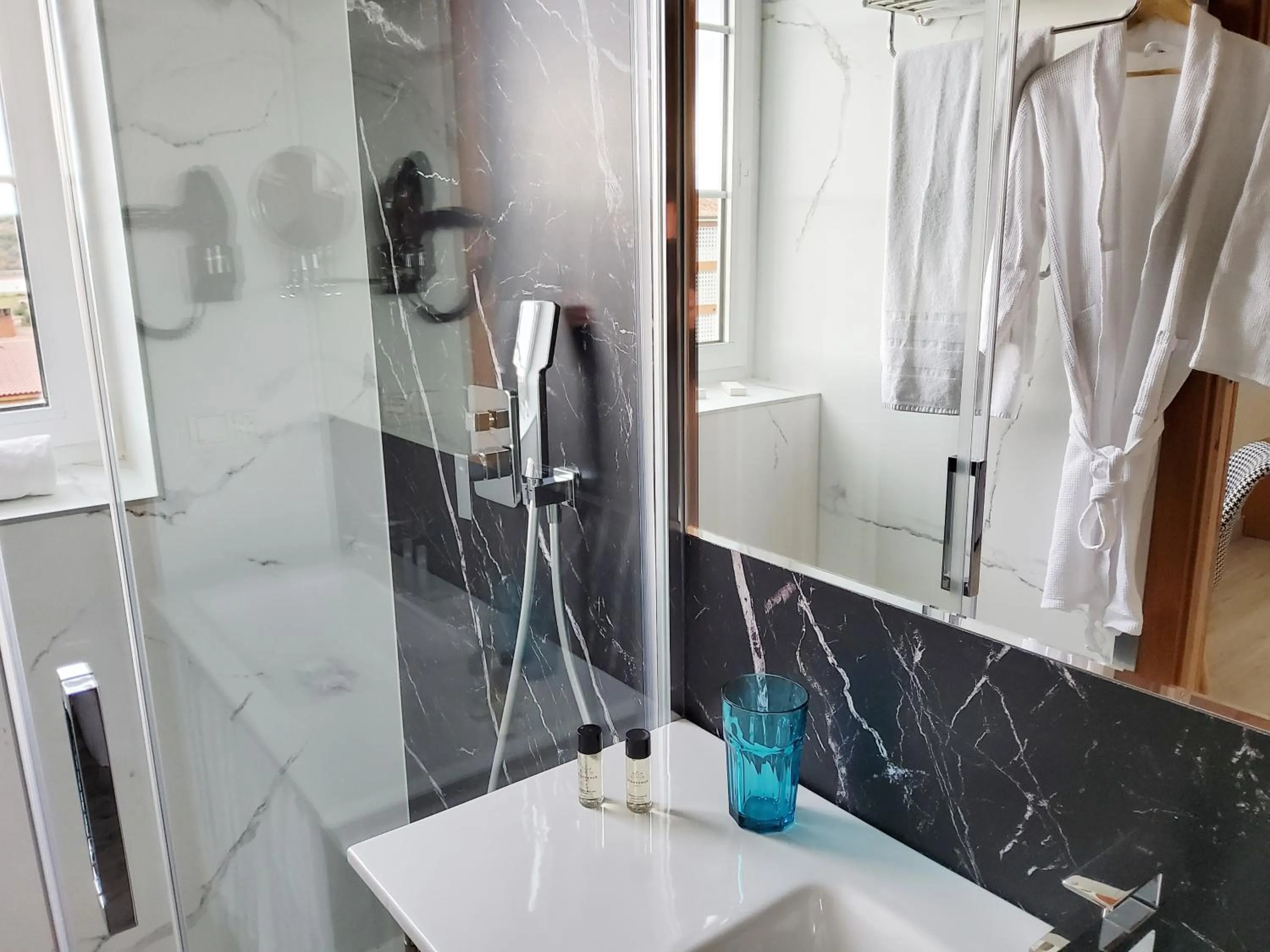 Bathroom in Hotel Marqués de Aguilar