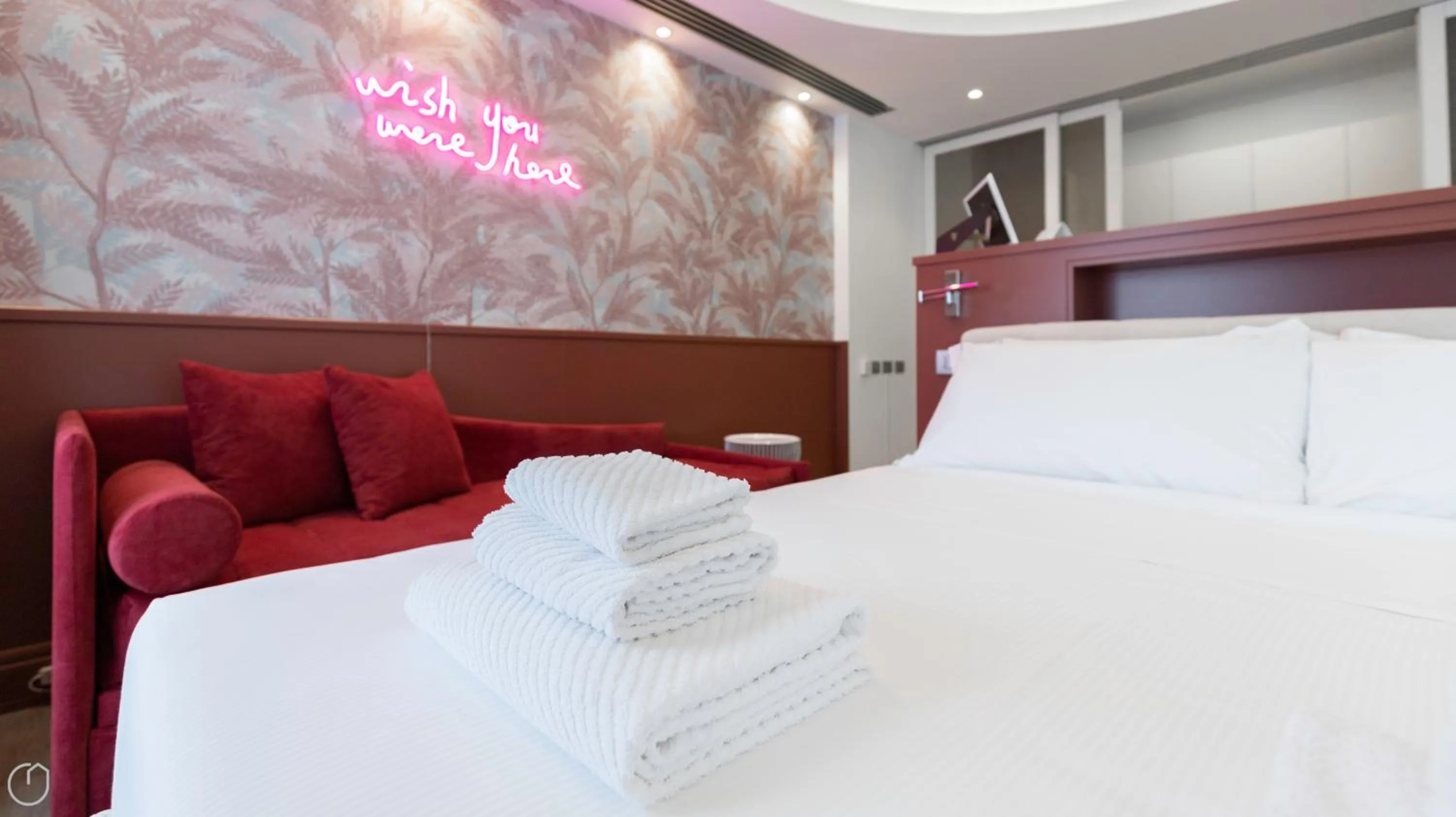 Bed in Italianway Collection - Corso Venezia 7