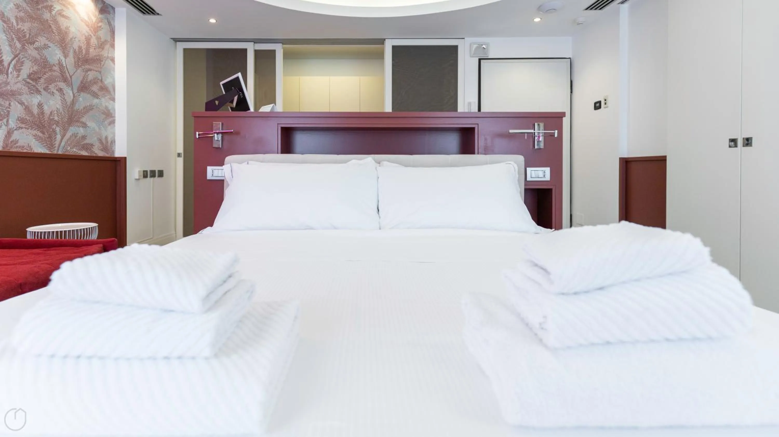 Bed in Italianway Collection - Corso Venezia 7