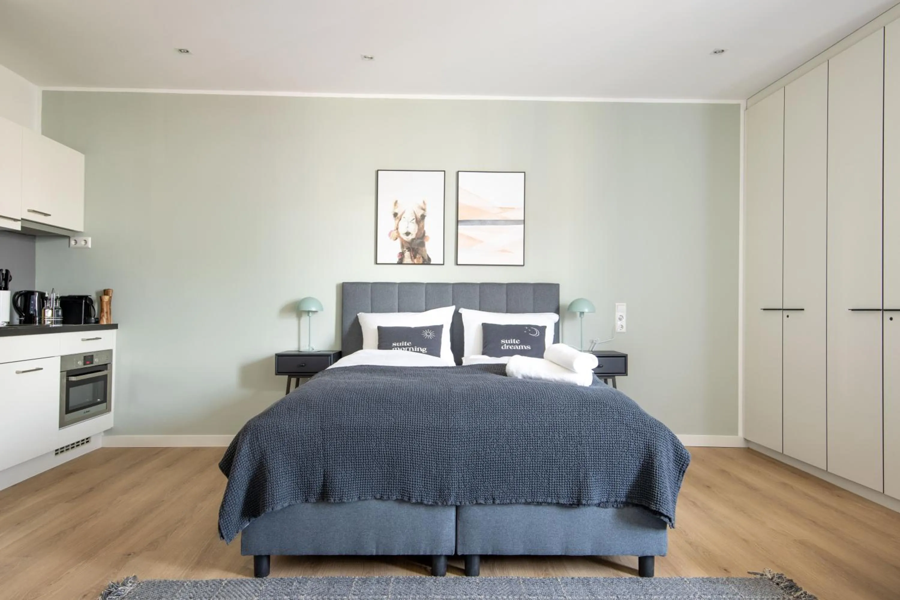 Bed in Limehome Aalen Reichsstädter Str