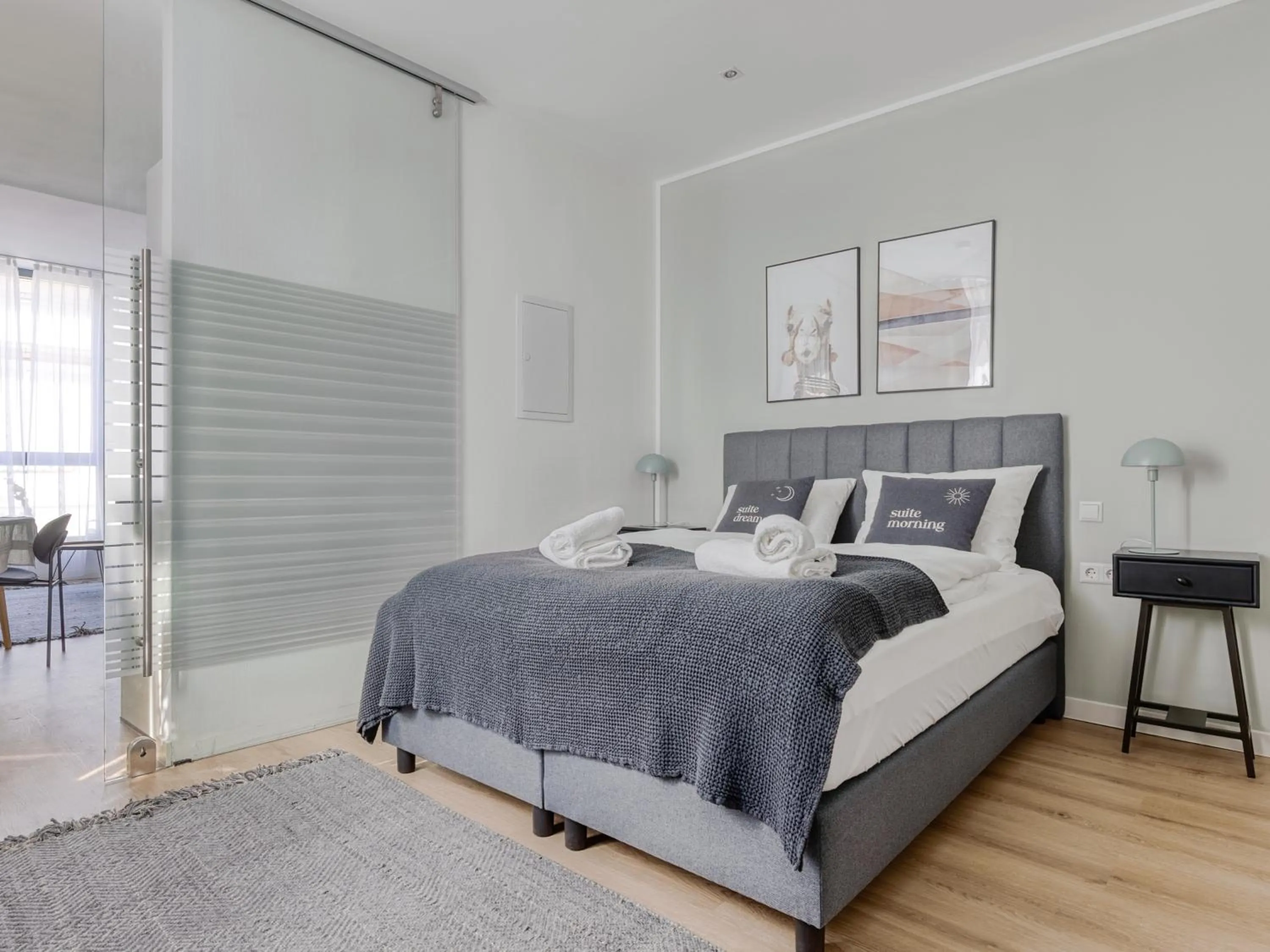 Bed in Limehome Aalen Reichsstädter Str