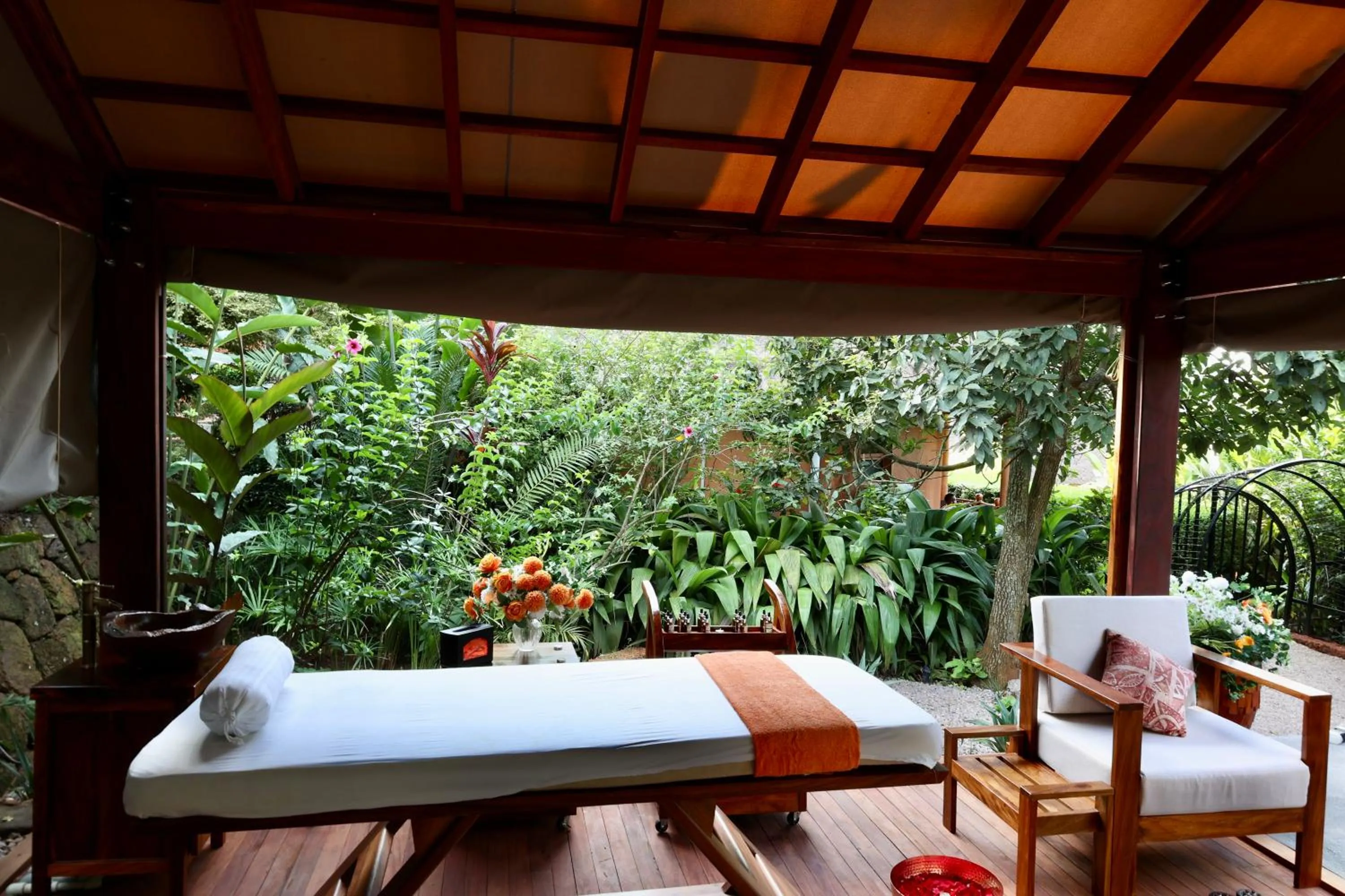 Massage in Divine Resort & Spa