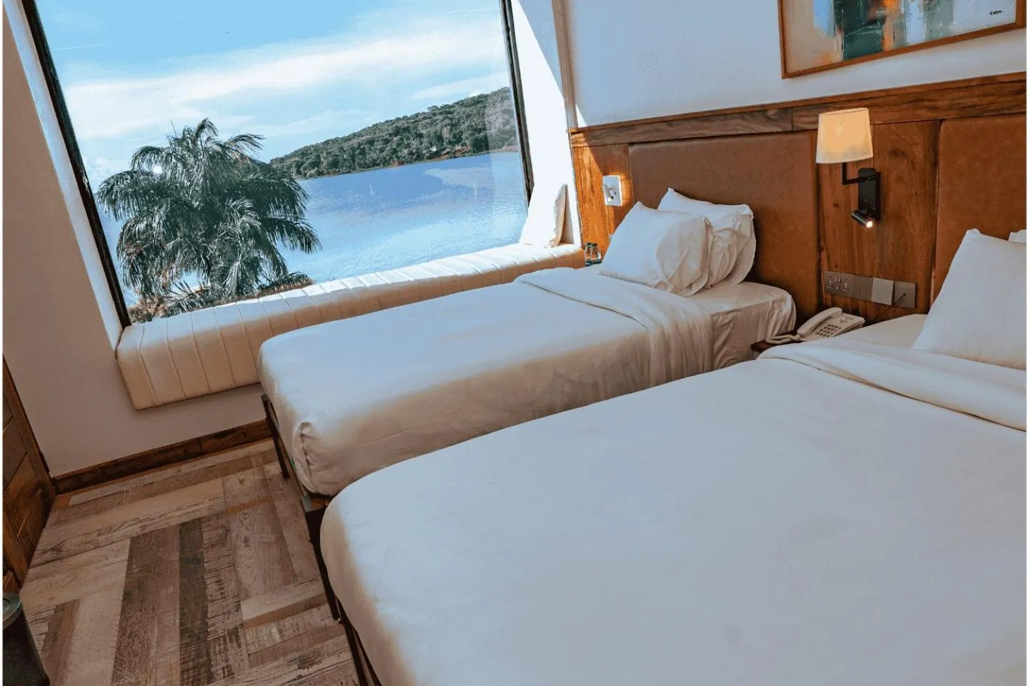 Lake view, Bed in Divine Resort & Spa