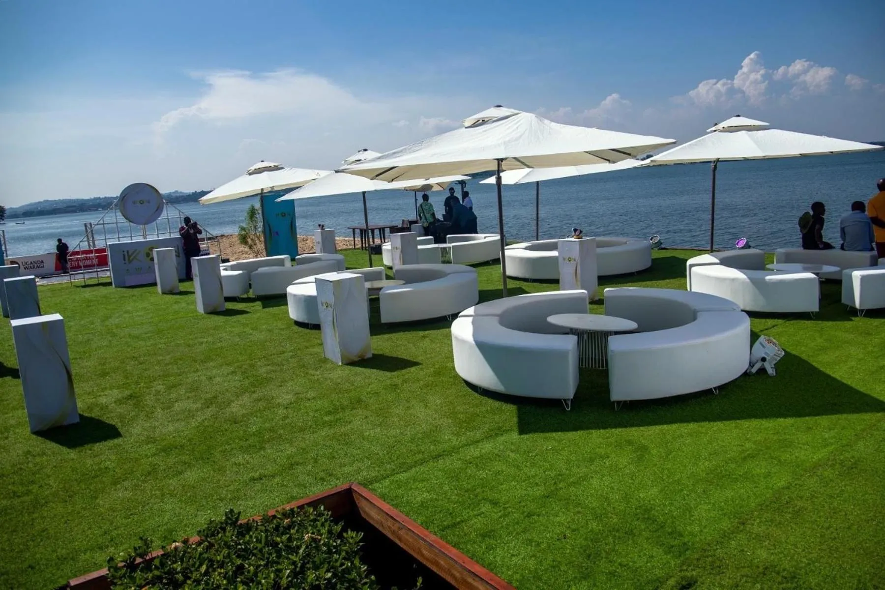 Restaurant/places to eat in Divine Resort & Spa