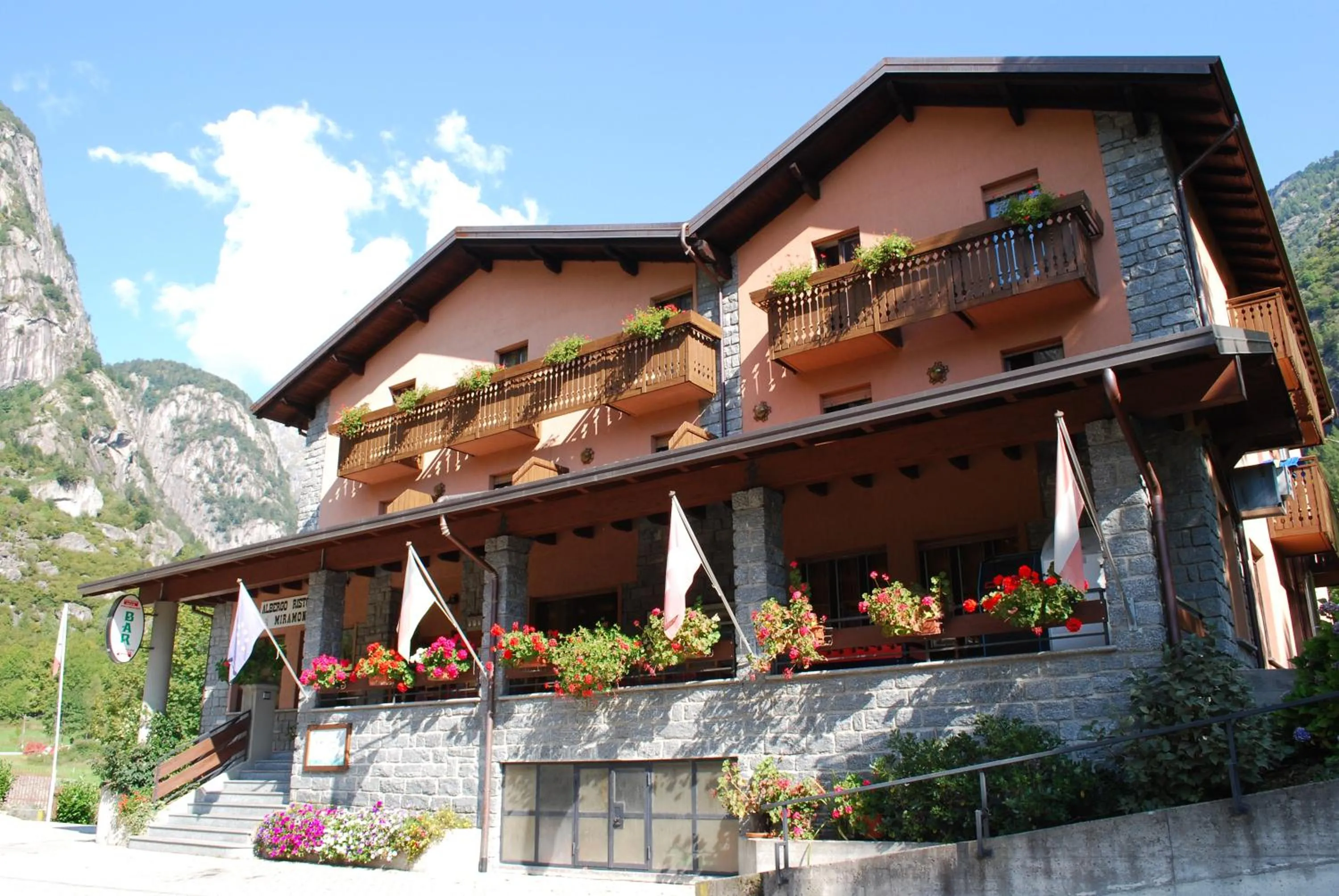 Street view in Hotel Ristorante Miramonti