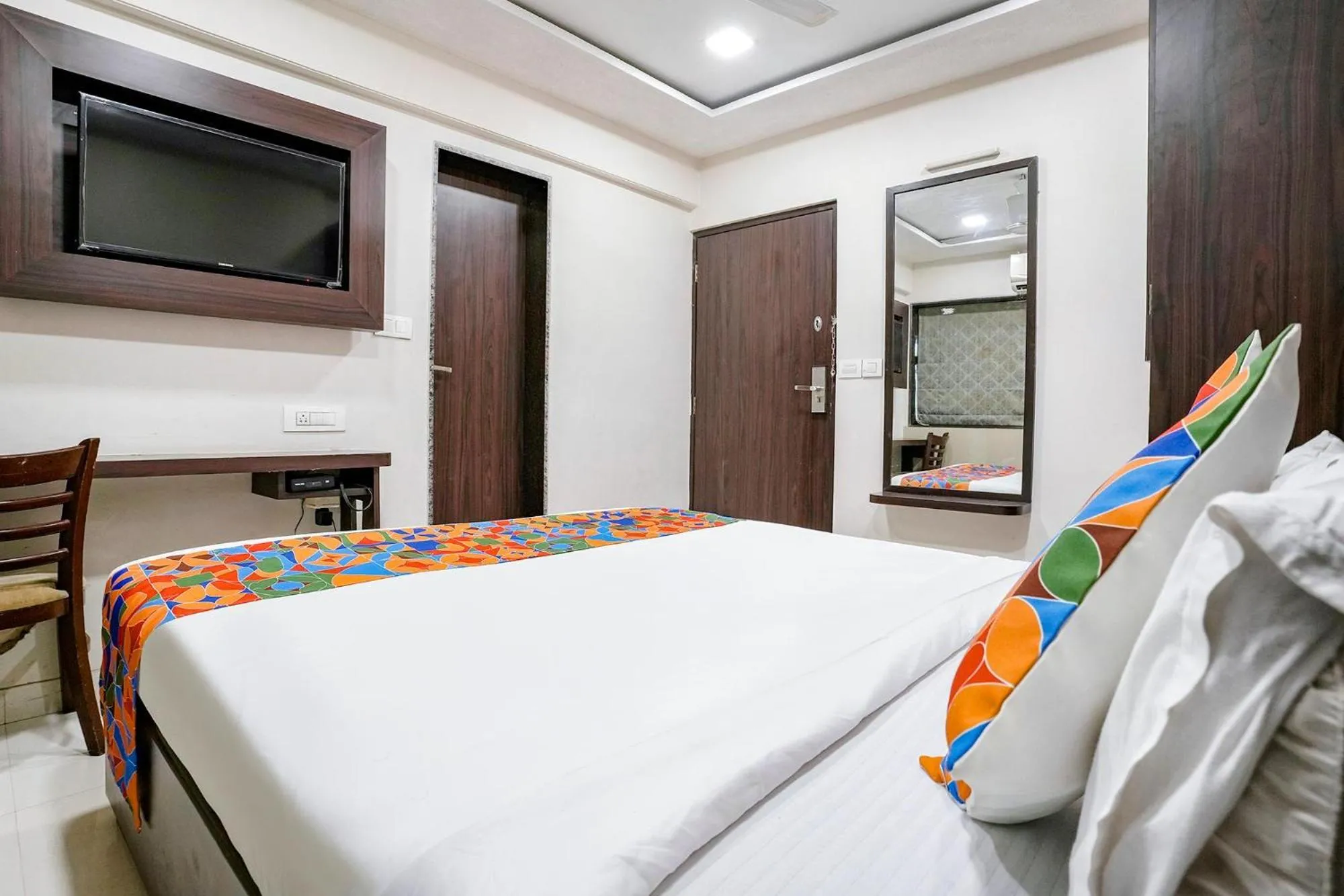 Bed in FabHotel Kamran Residency - Nr LBS Marg