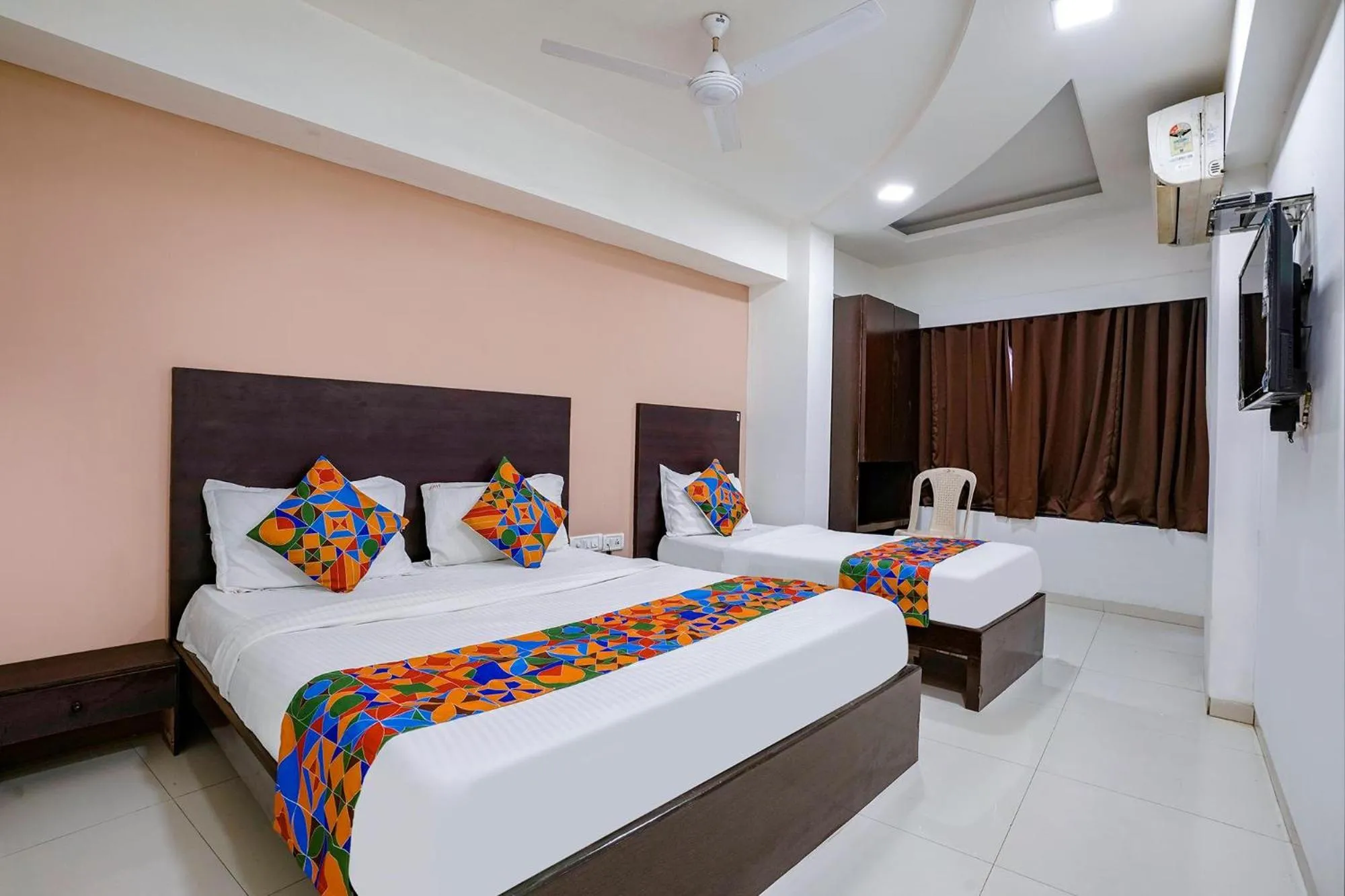 Bed in FabHotel Kamran Residency - Nr LBS Marg