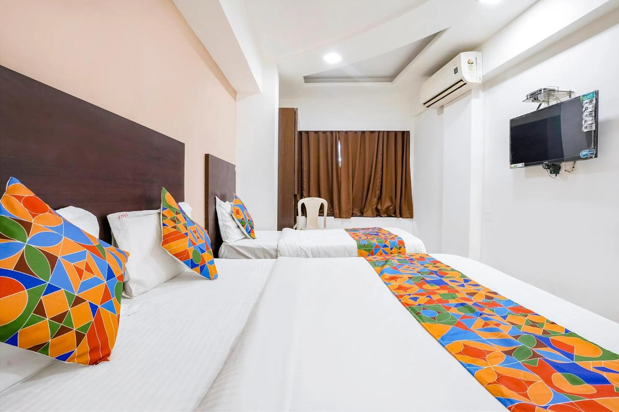Bed in FabHotel Kamran Residency - Nr LBS Marg