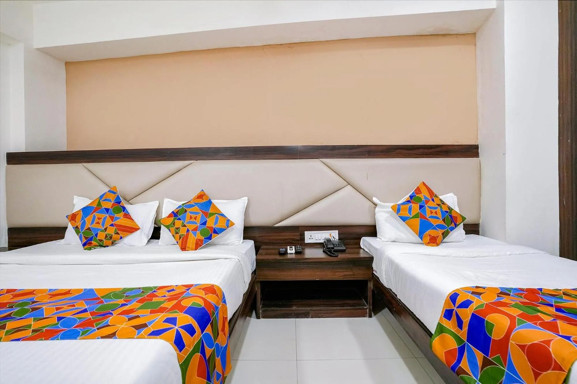 Bed in FabHotel Kamran Residency - Nr LBS Marg