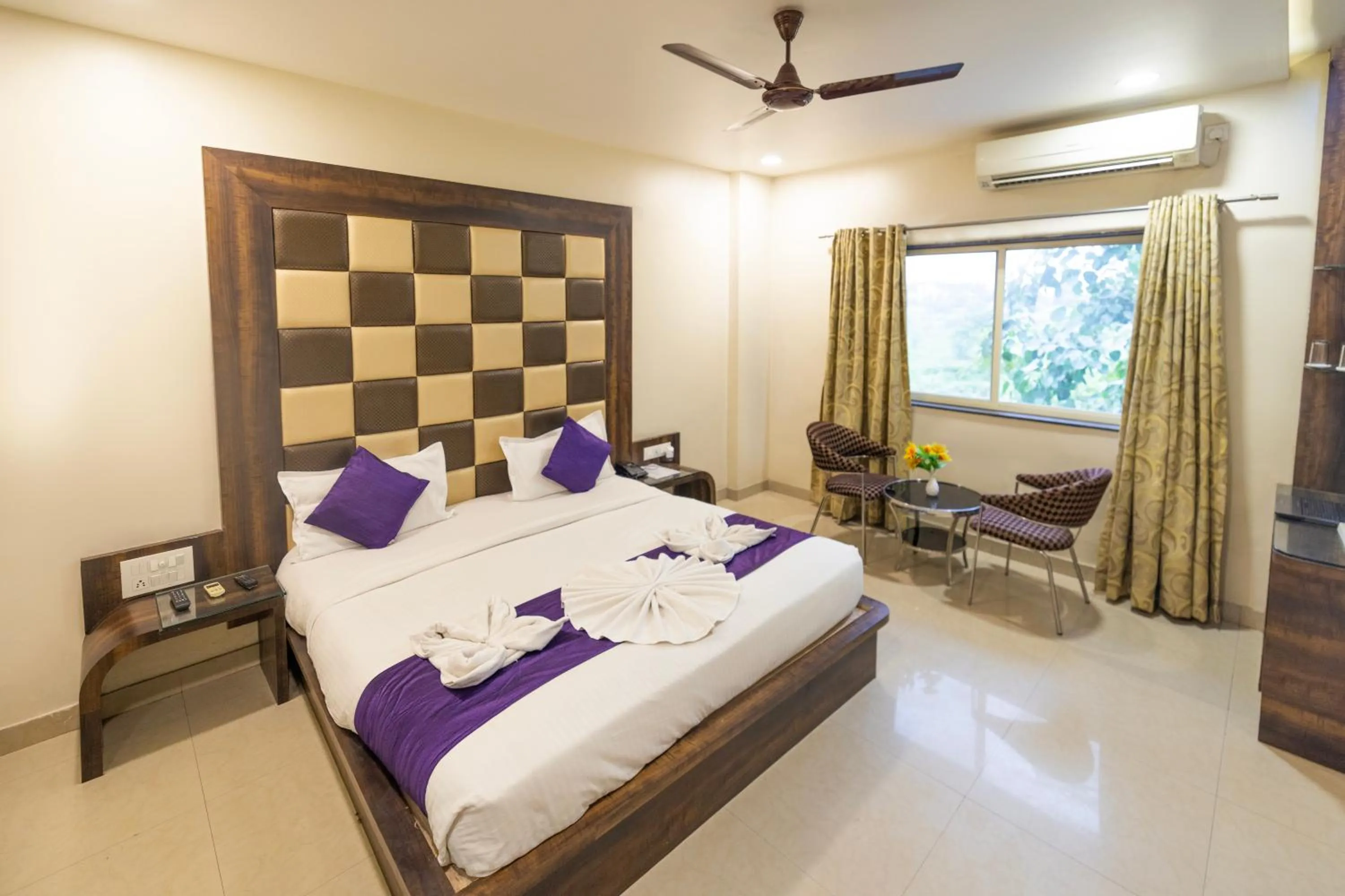 Bed in Sheetal International